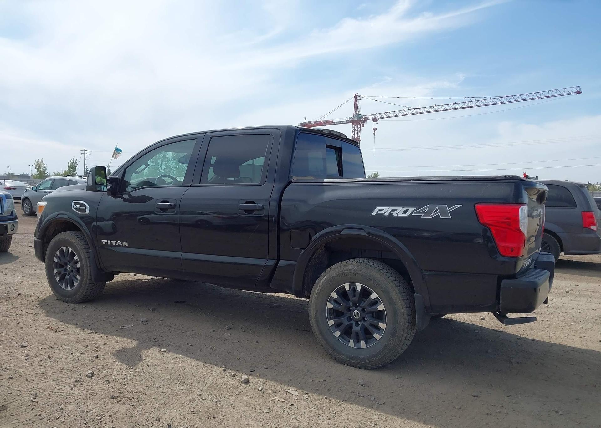 2017 NISSAN TITAN PLATINUM RESERVE