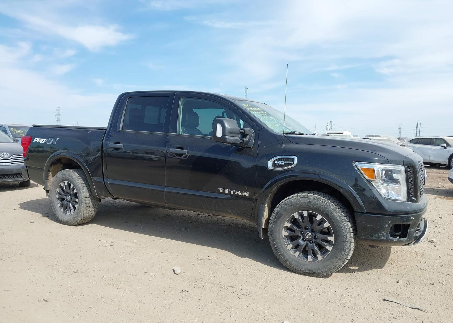 2017 NISSAN TITAN PLATINUM RESERVE