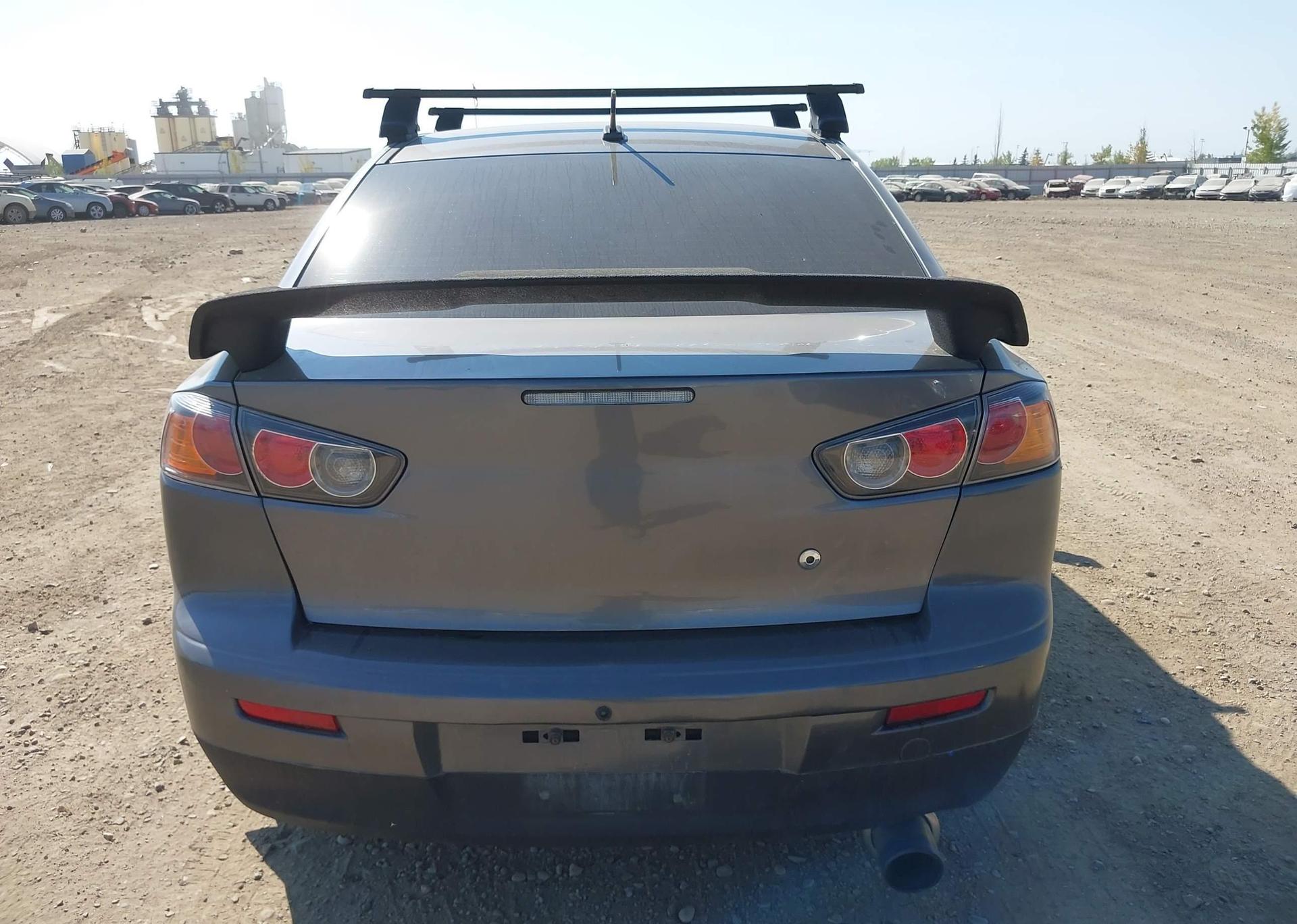 2011 MITSUBISHI lancer se