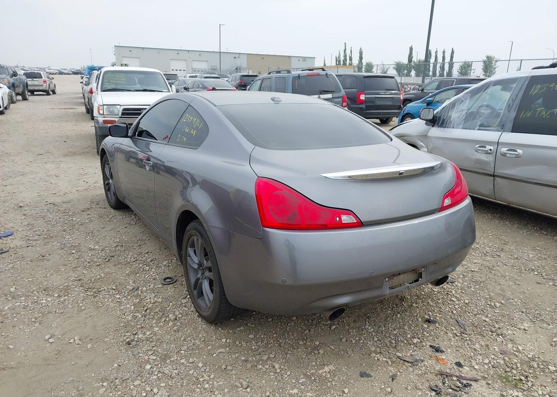 2010 INFINITI G37X