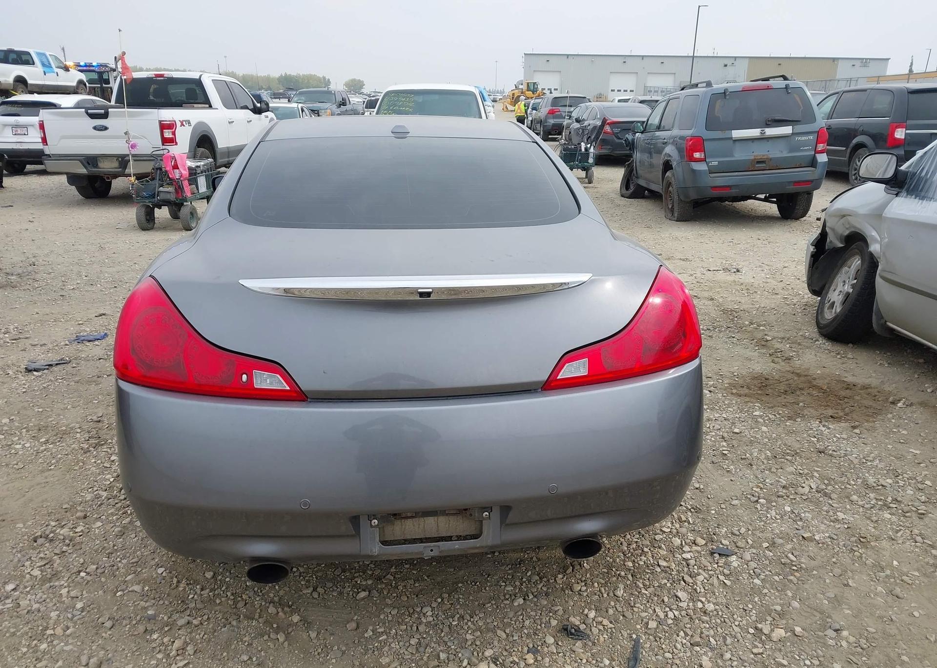 2010 INFINITI G37X