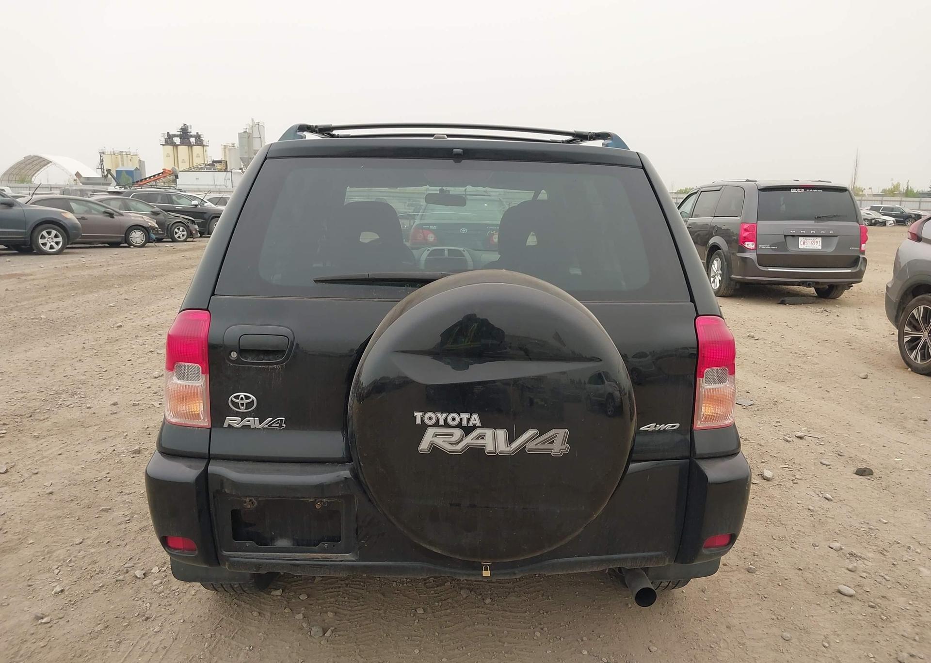 2002 TOYOTA RAV4