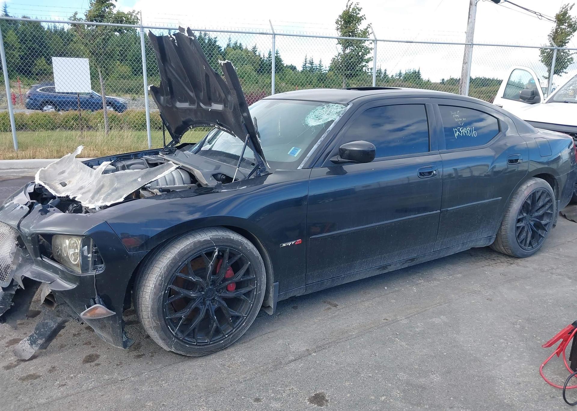 2006 DODGE CHARGER SRT-8