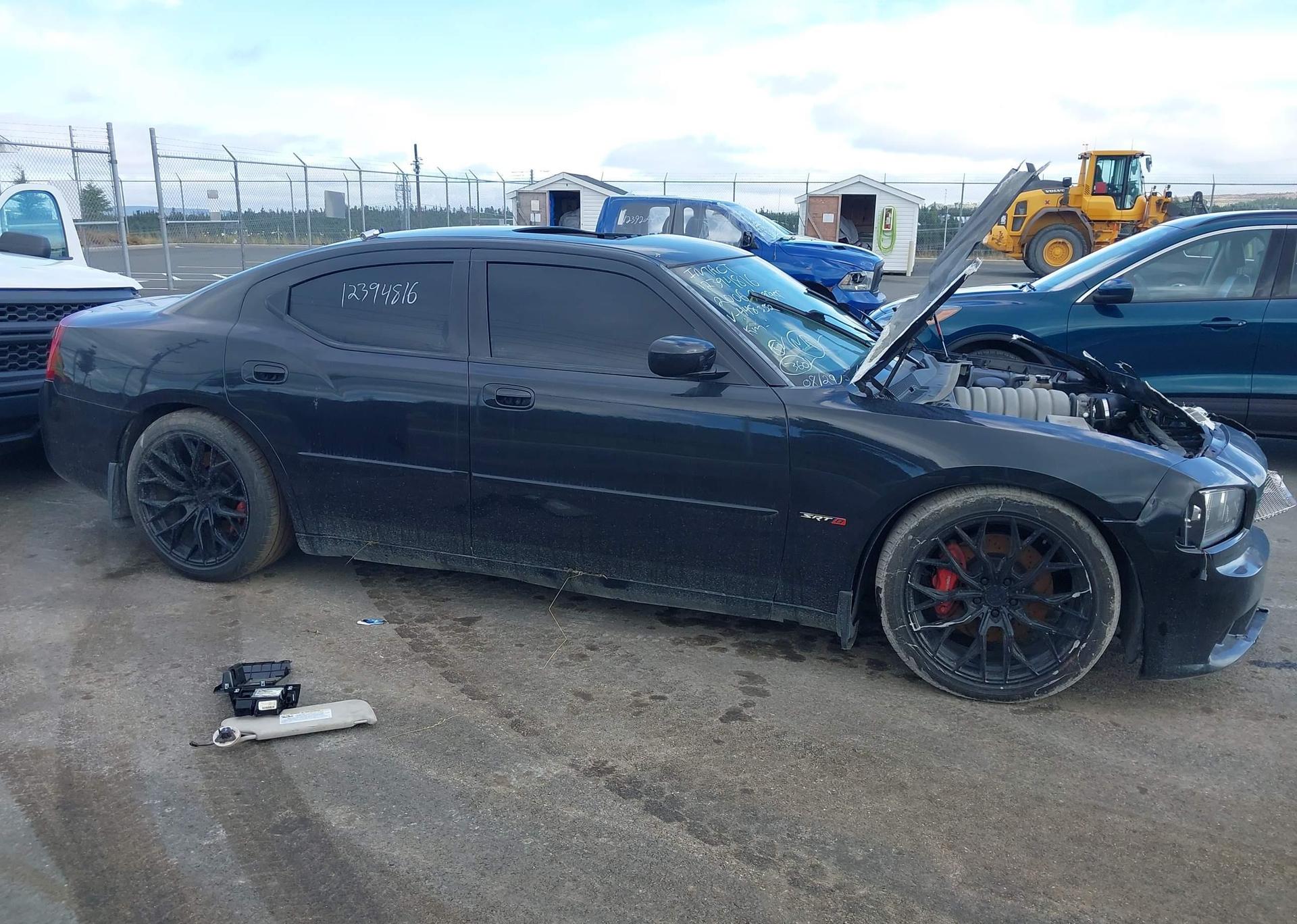 2006 DODGE CHARGER SRT-8