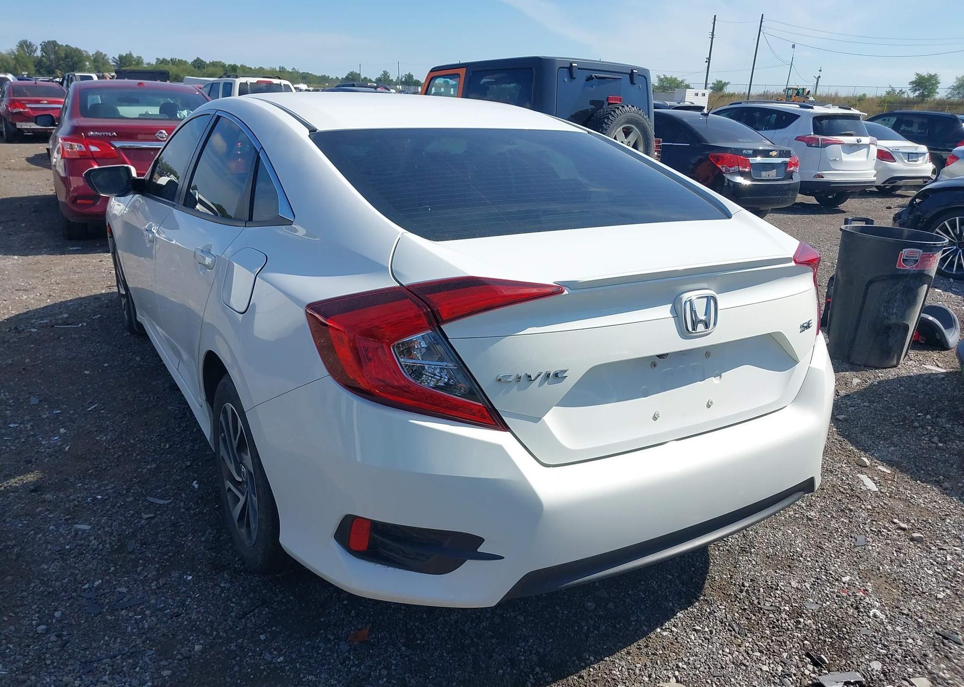 2018 HONDA CIVIC SE