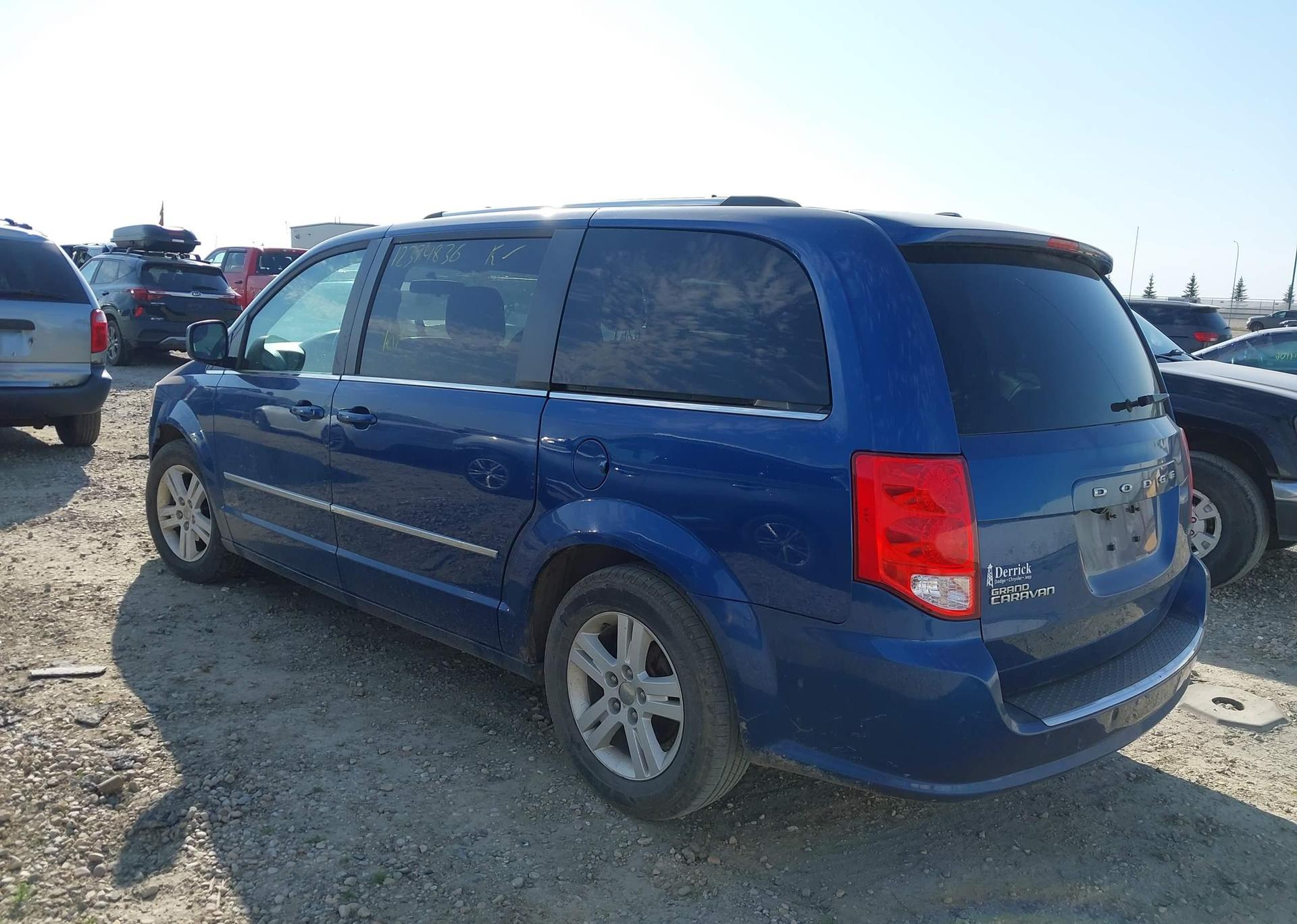 2011 DODGE GRAND CARAVAN CREW