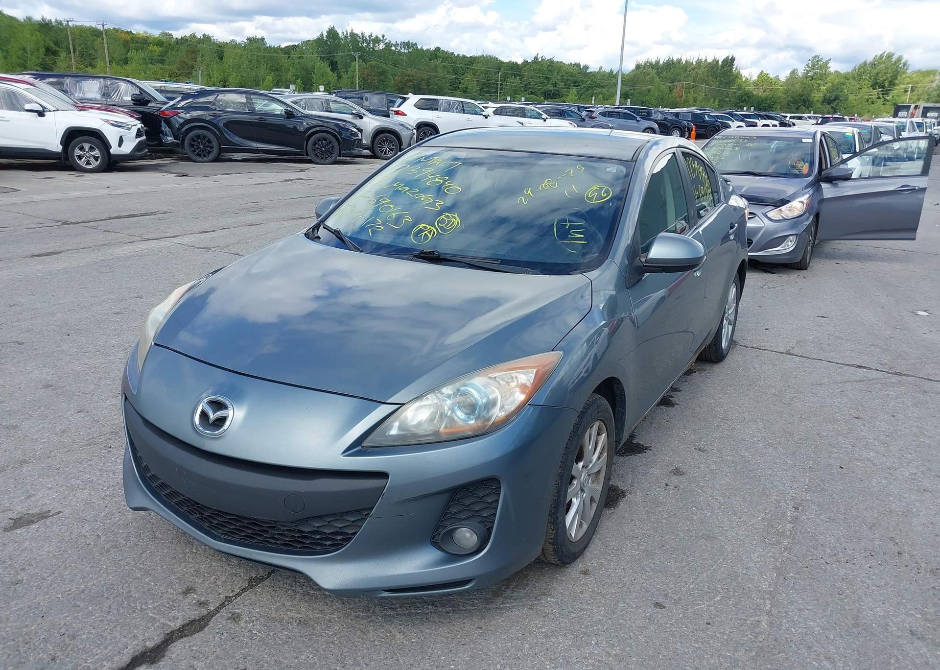 2012 MAZDA MAZDA3