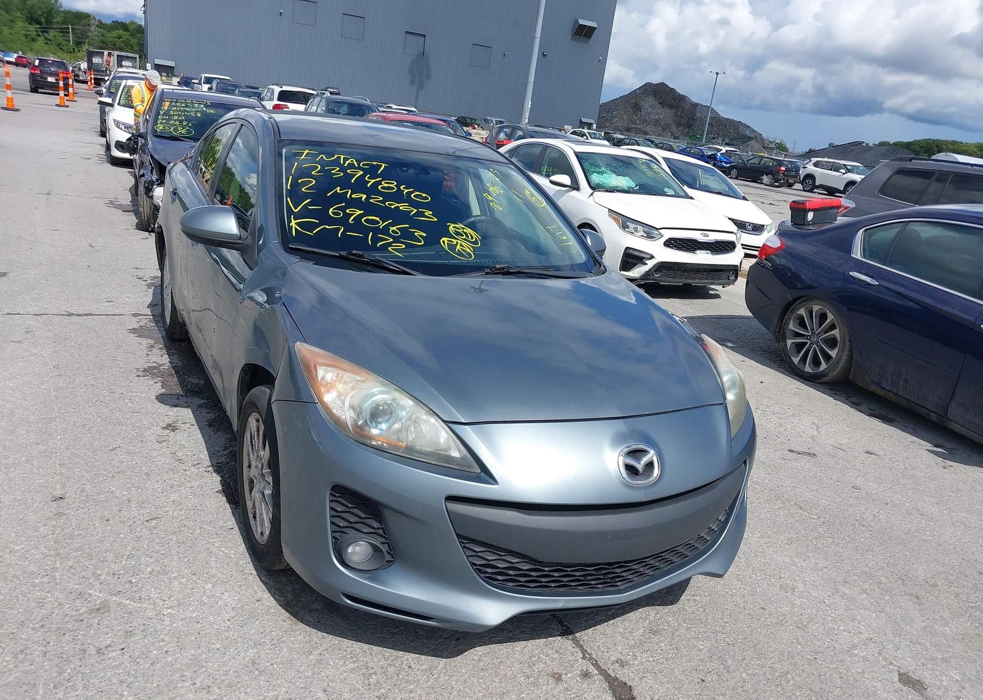2012 MAZDA MAZDA3
