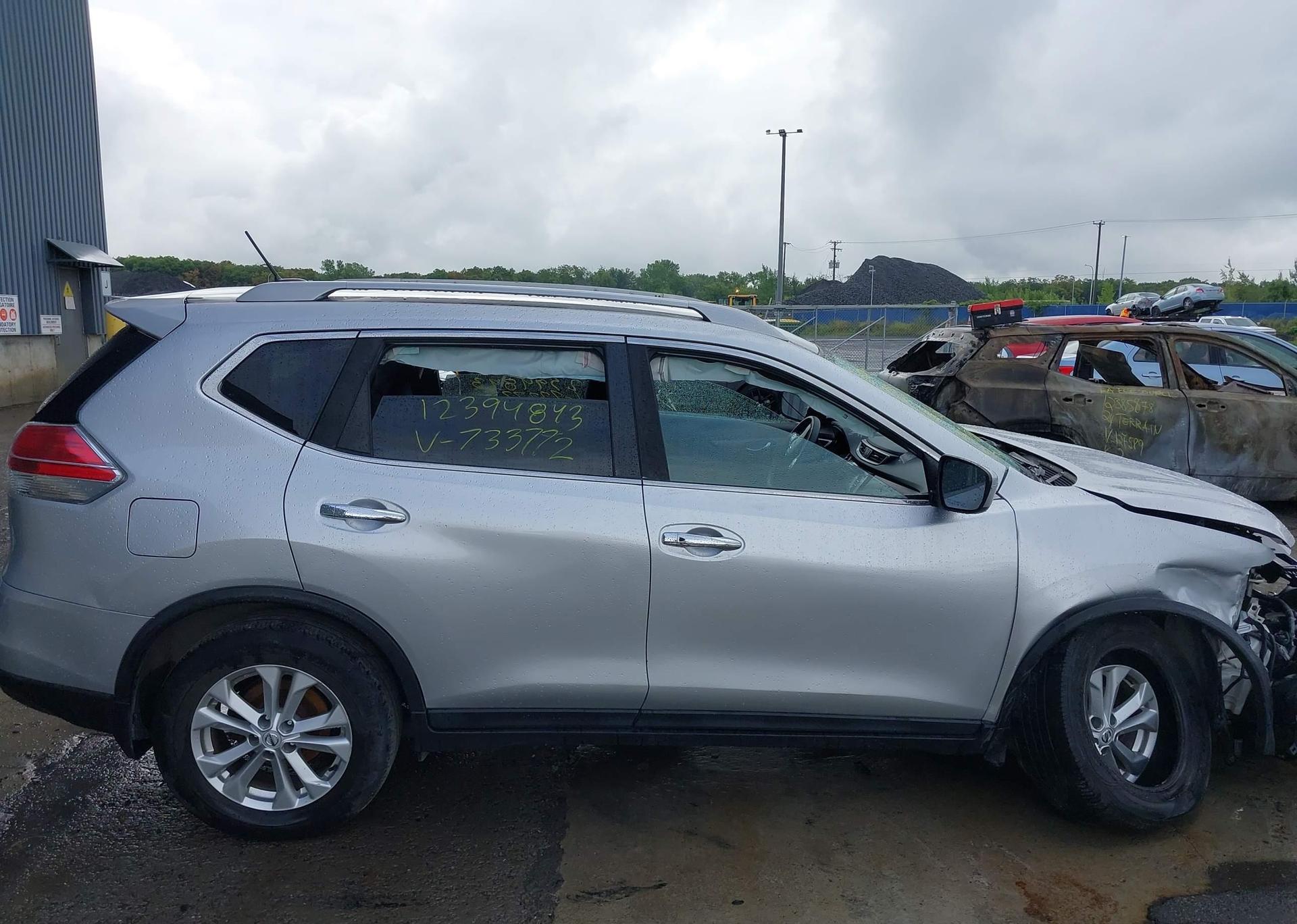 2016 NISSAN ROGUE S