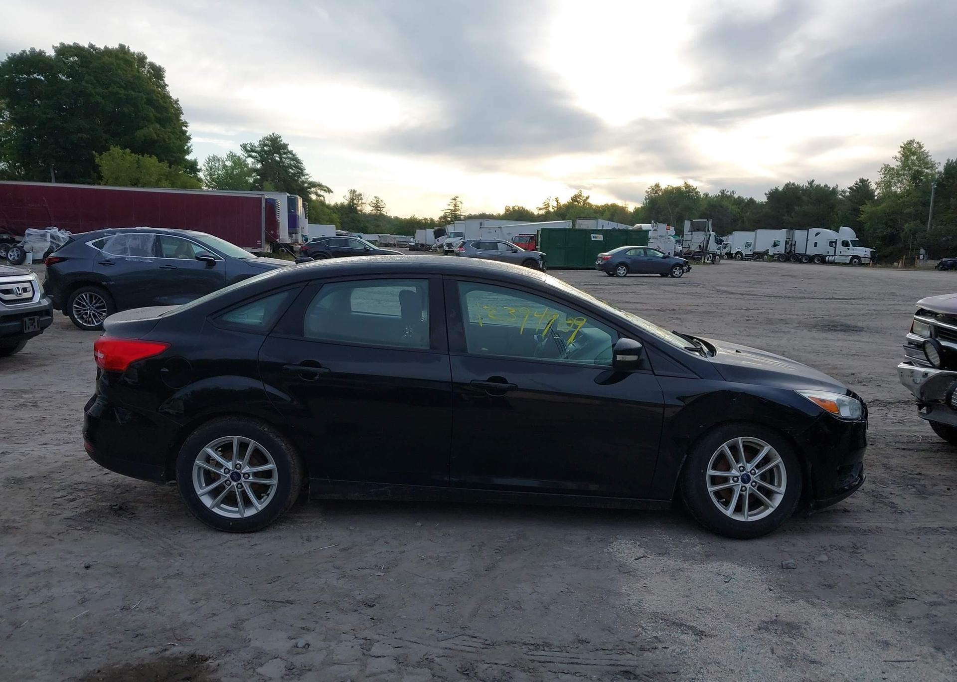 2016 FORD FOCUS SE