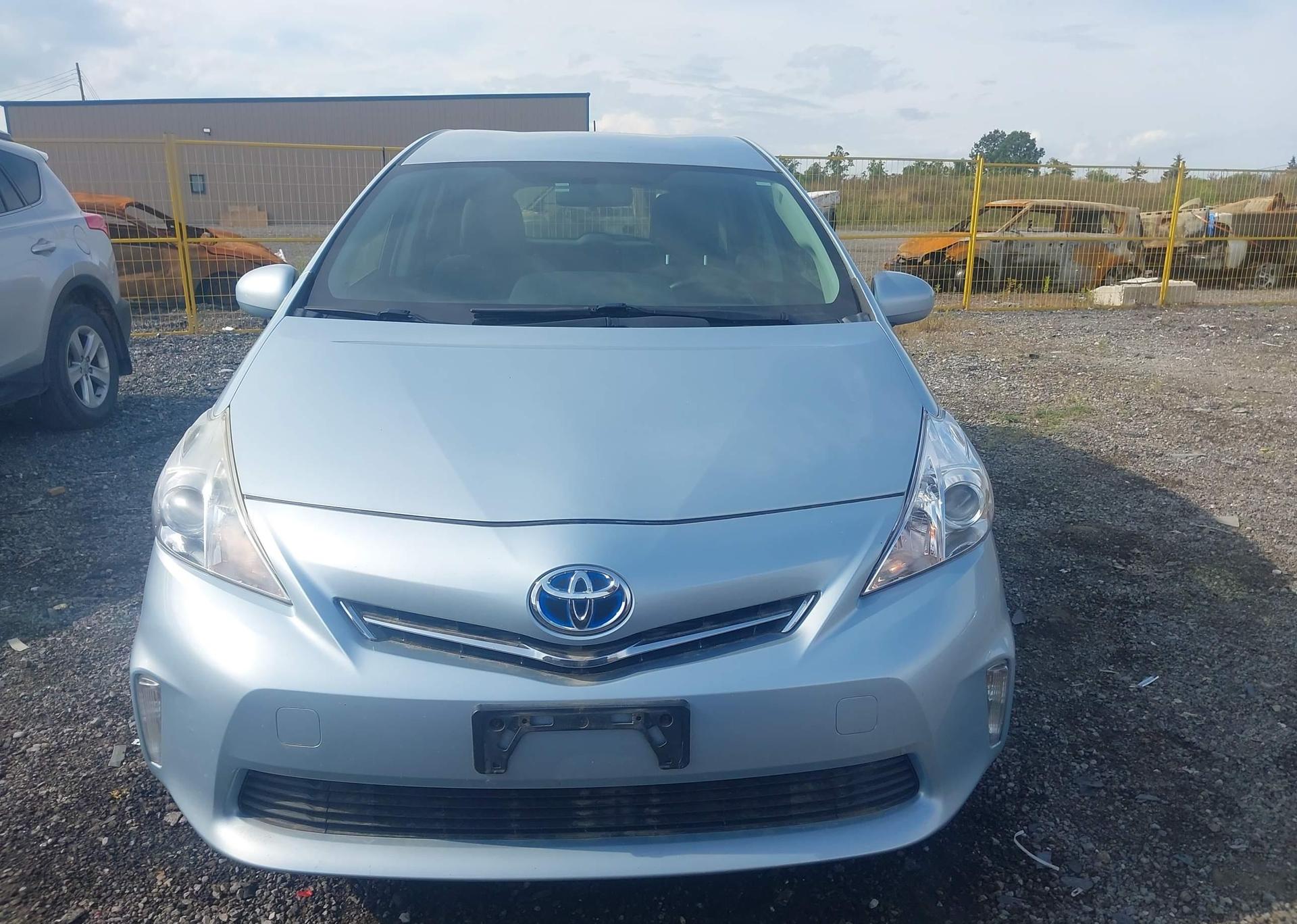 2012 TOYOTA PRIUS V