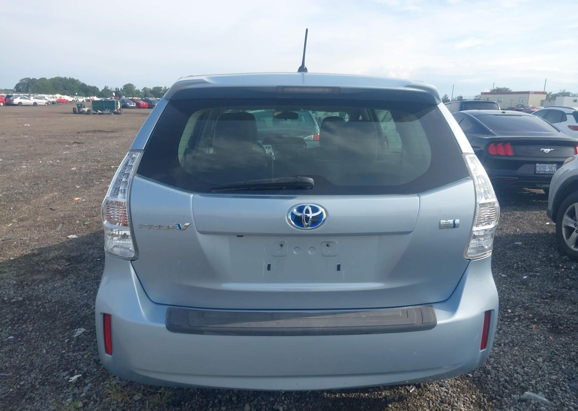 2012 TOYOTA PRIUS V