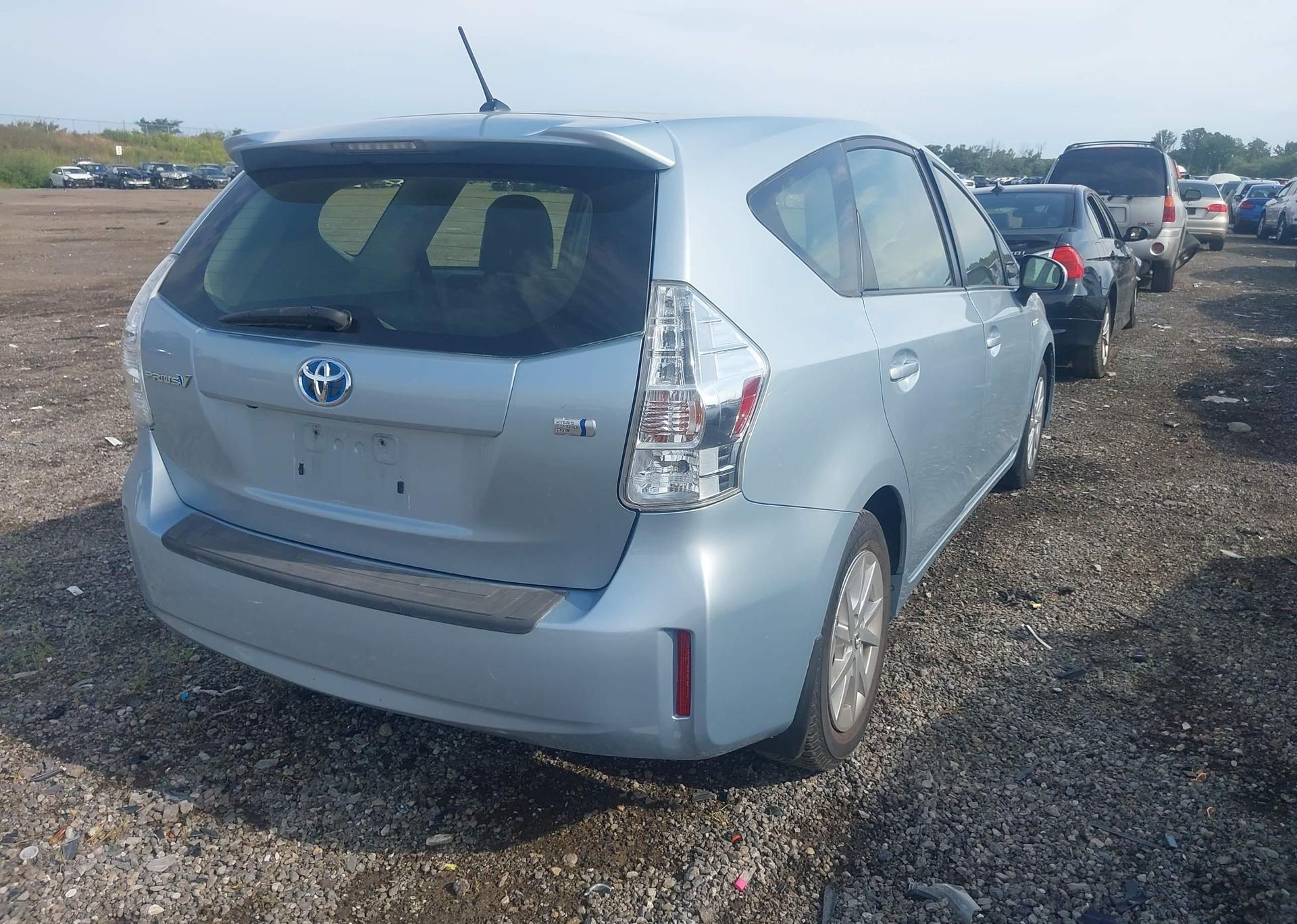 2012 TOYOTA PRIUS V