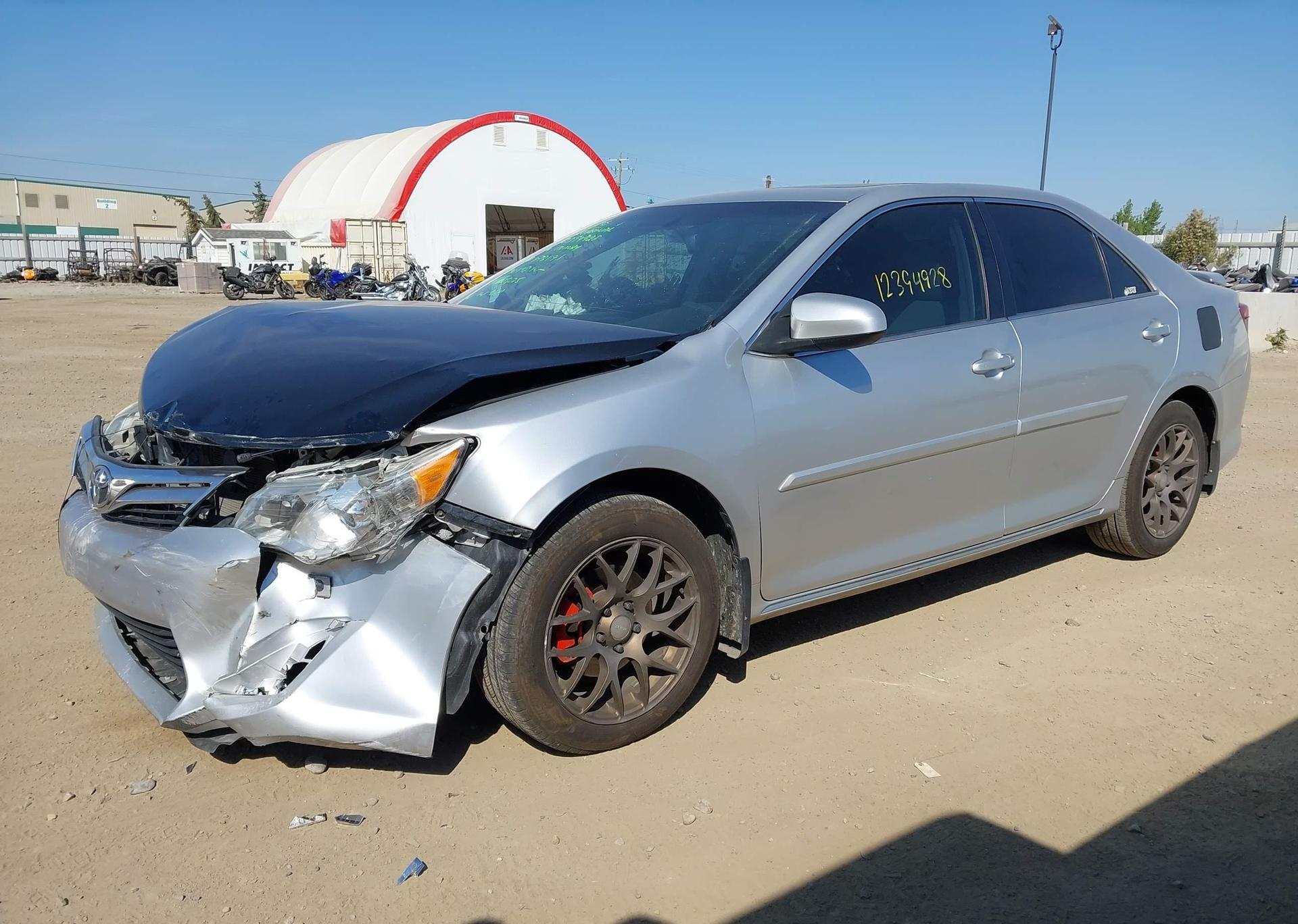 2014 TOYOTA CAMRY L