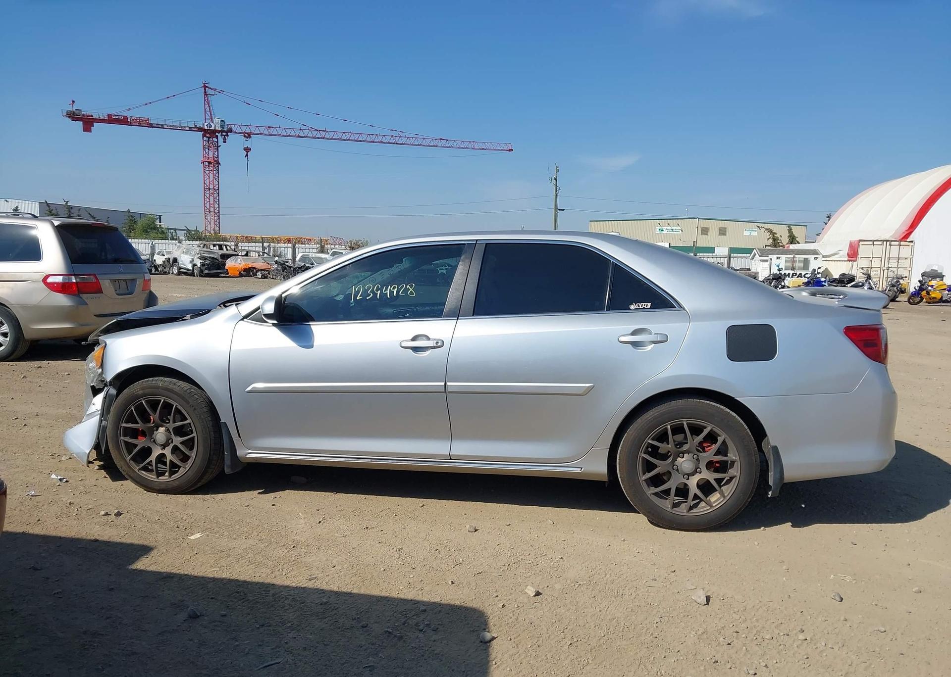 2014 TOYOTA CAMRY L