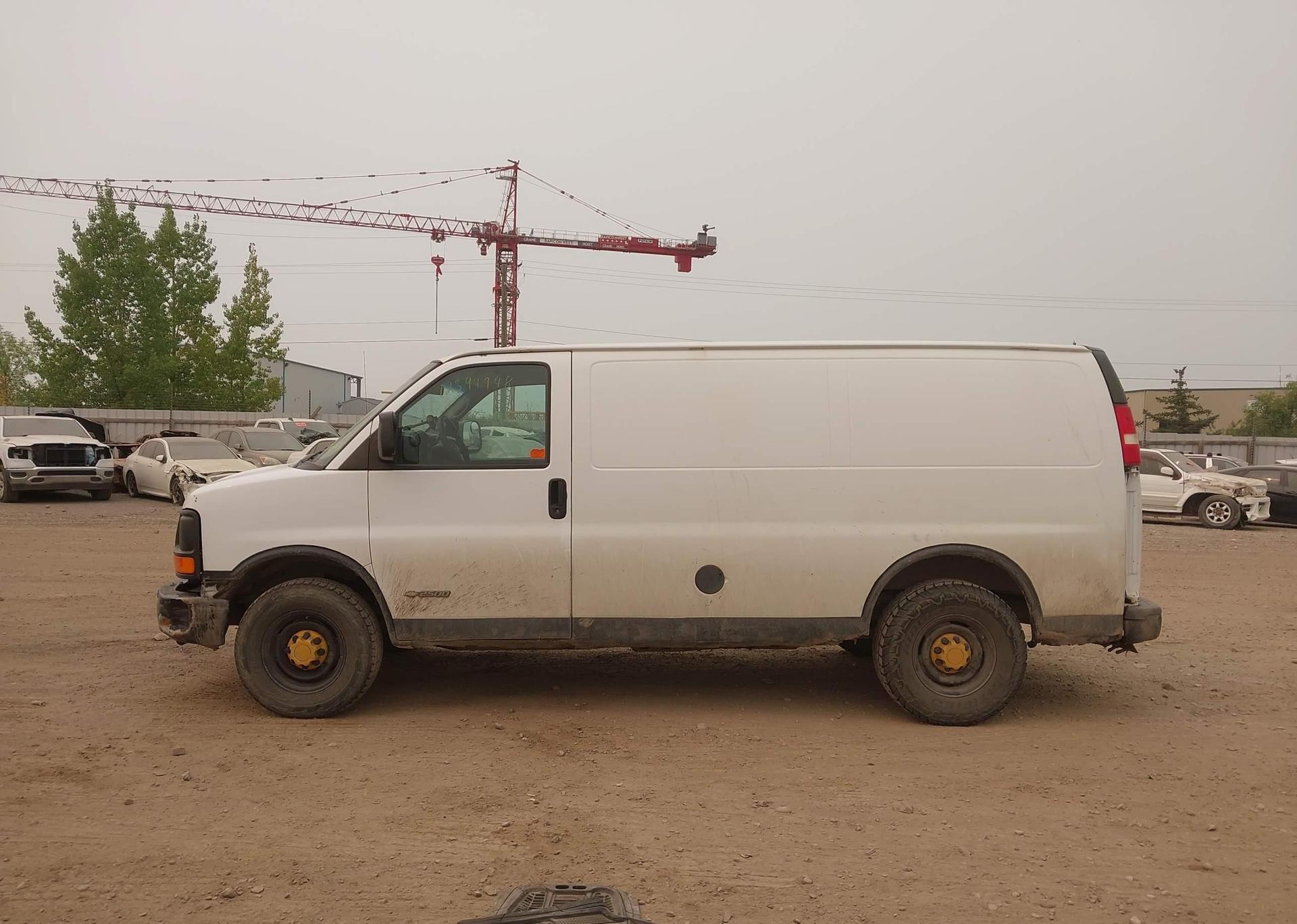 2005 CHEVROLET EXPRESS G2500