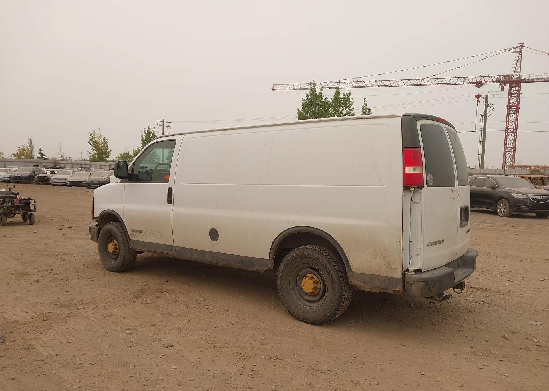 2005 CHEVROLET EXPRESS G2500
