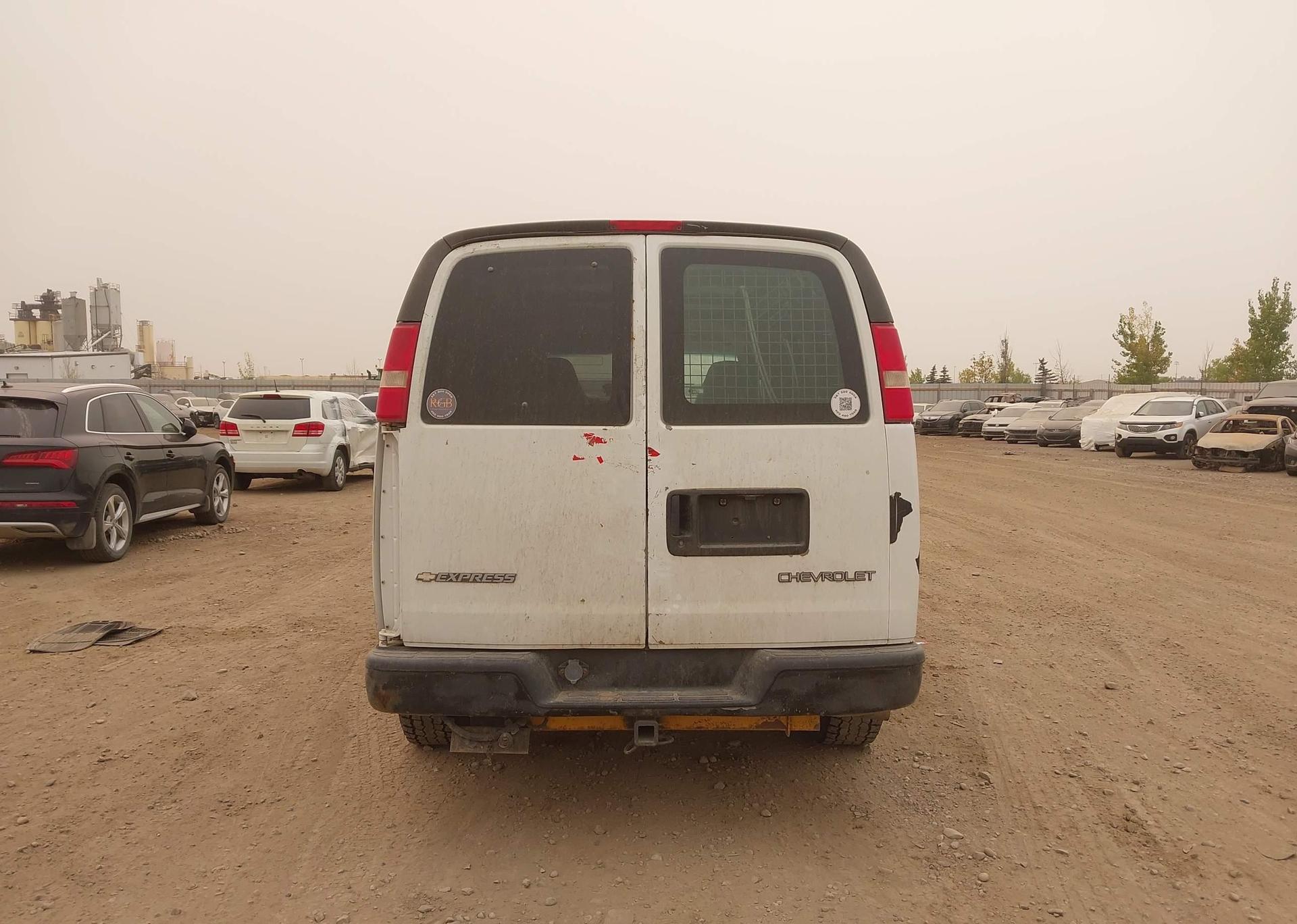 2005 CHEVROLET EXPRESS G2500