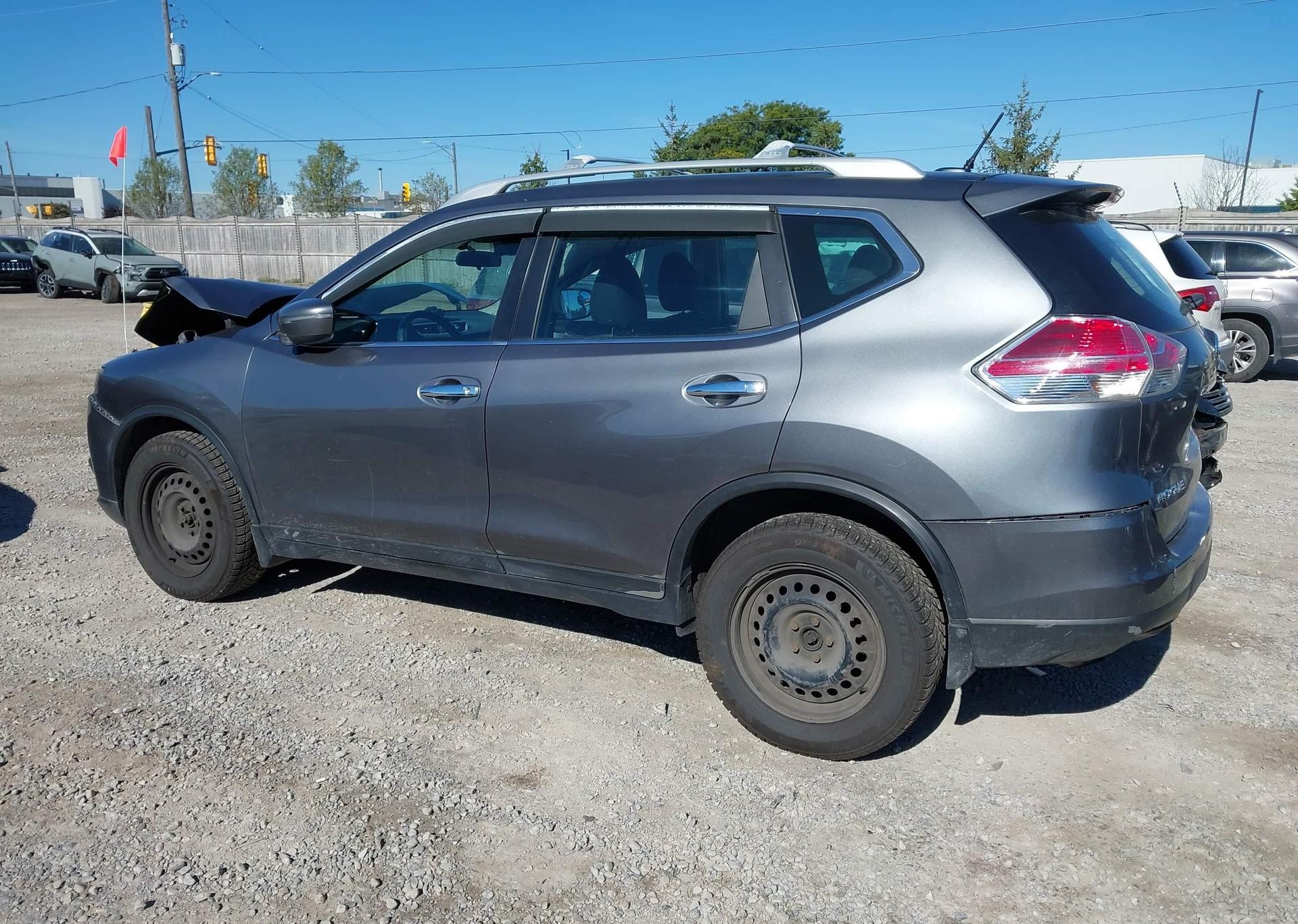 2015 NISSAN ROGUE