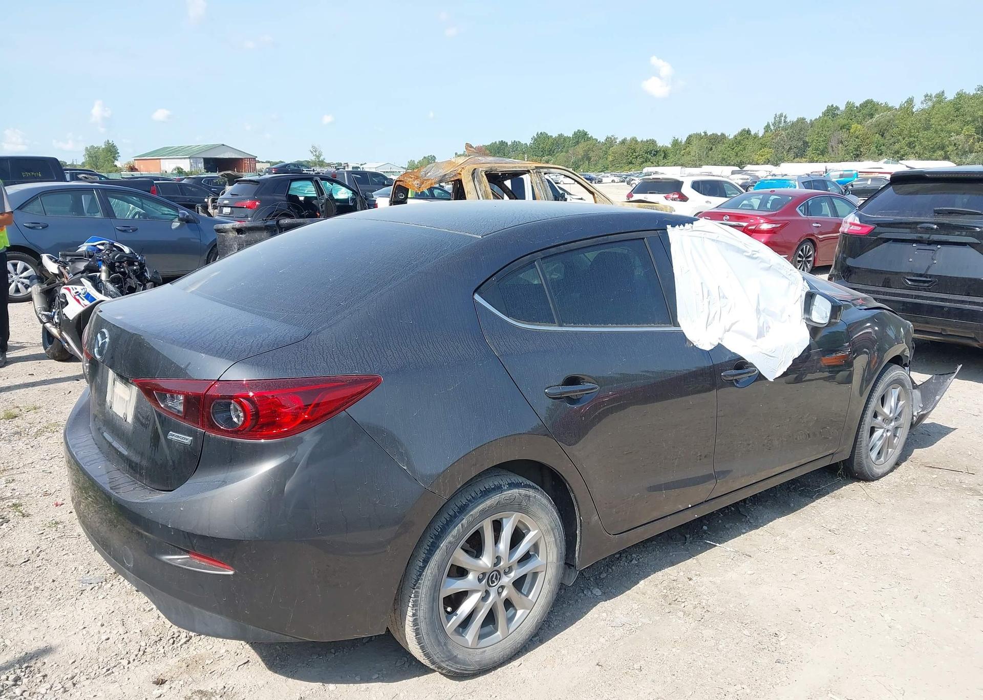 2018 MAZDA MAZDA3