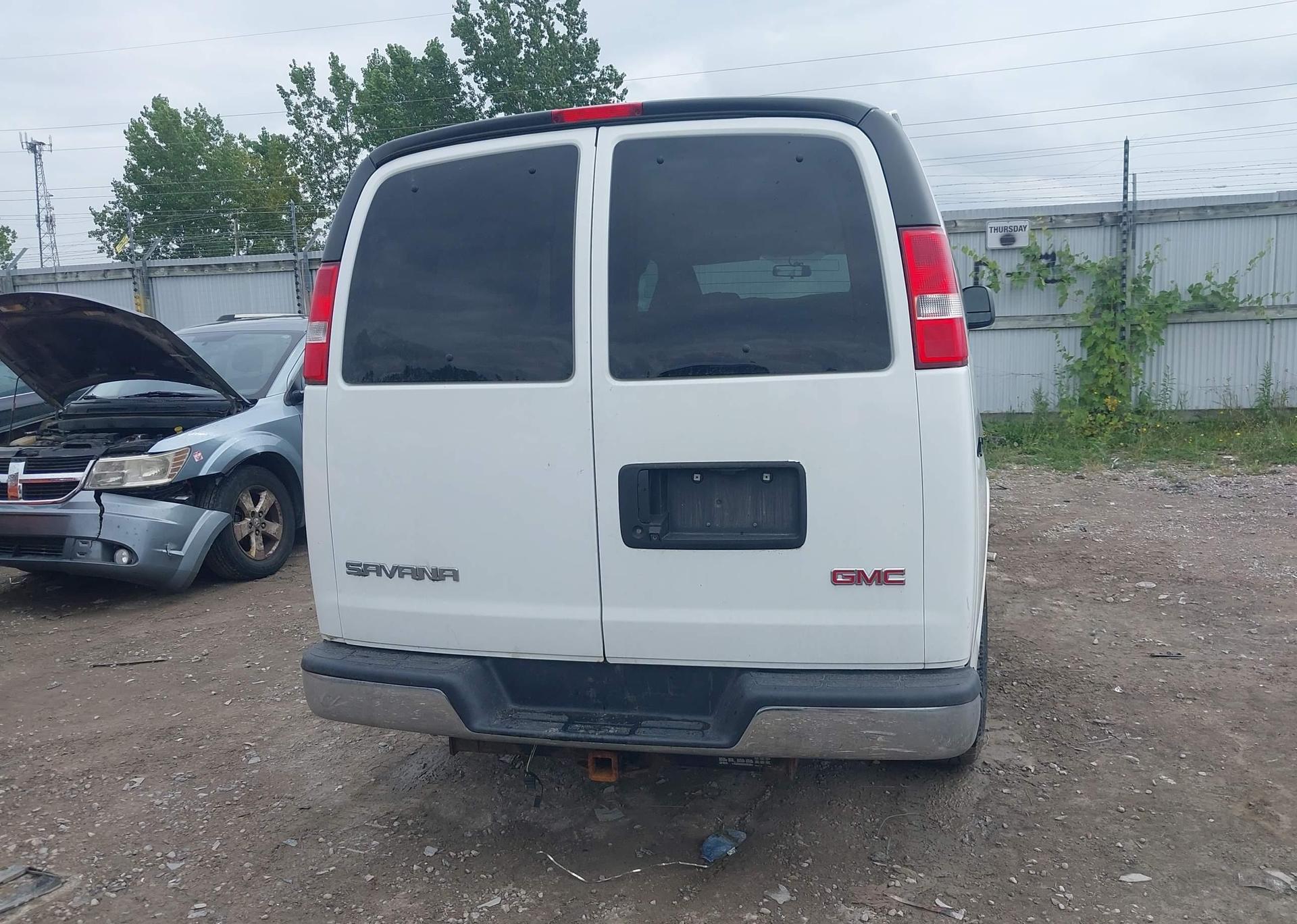 2017 GMC SAVANA 2500 LS