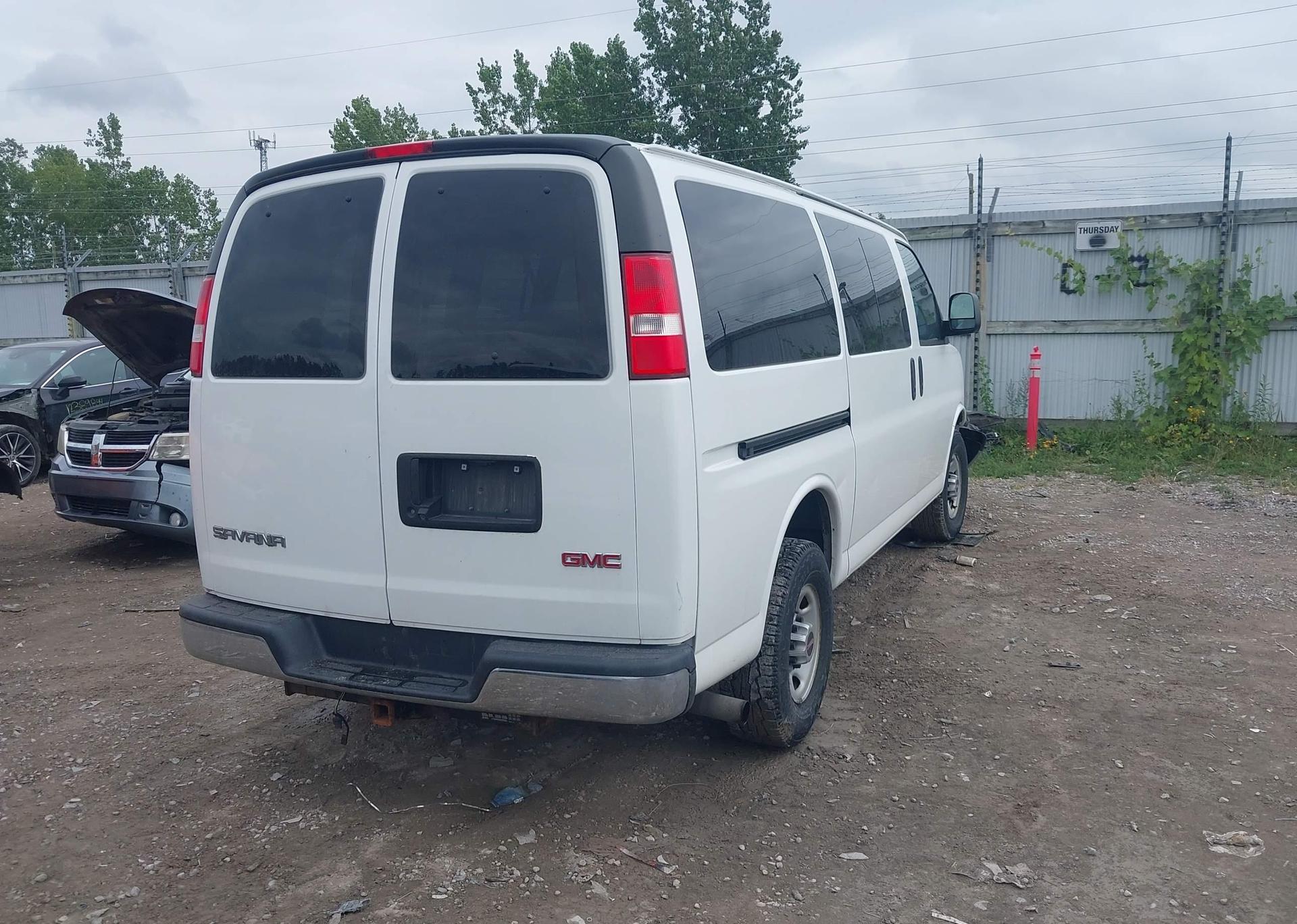 2017 GMC SAVANA 2500 LS