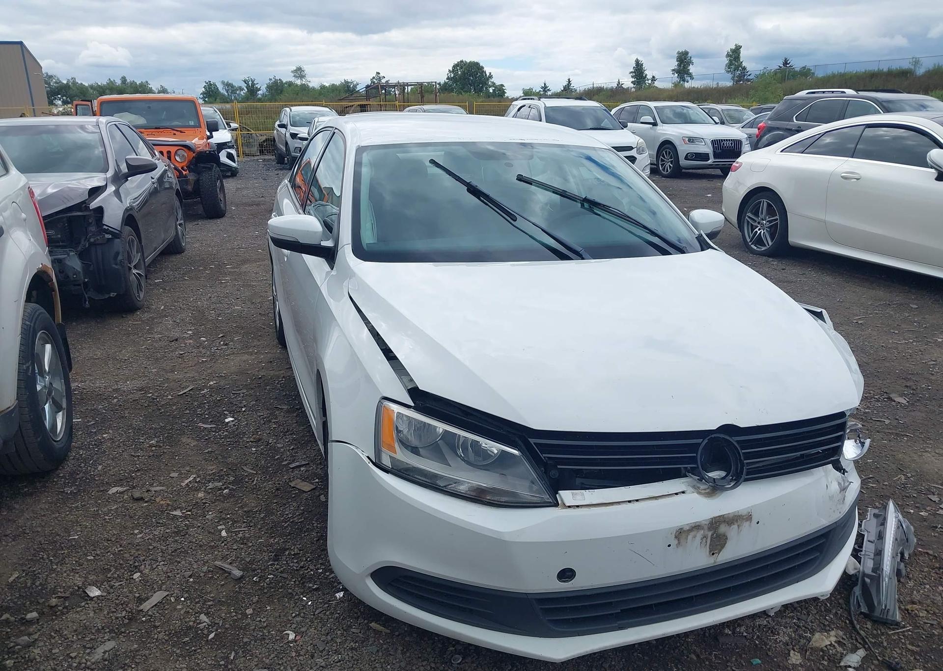 2014 VOLKSWAGEN JETTA 2.0L TRENDLINE+