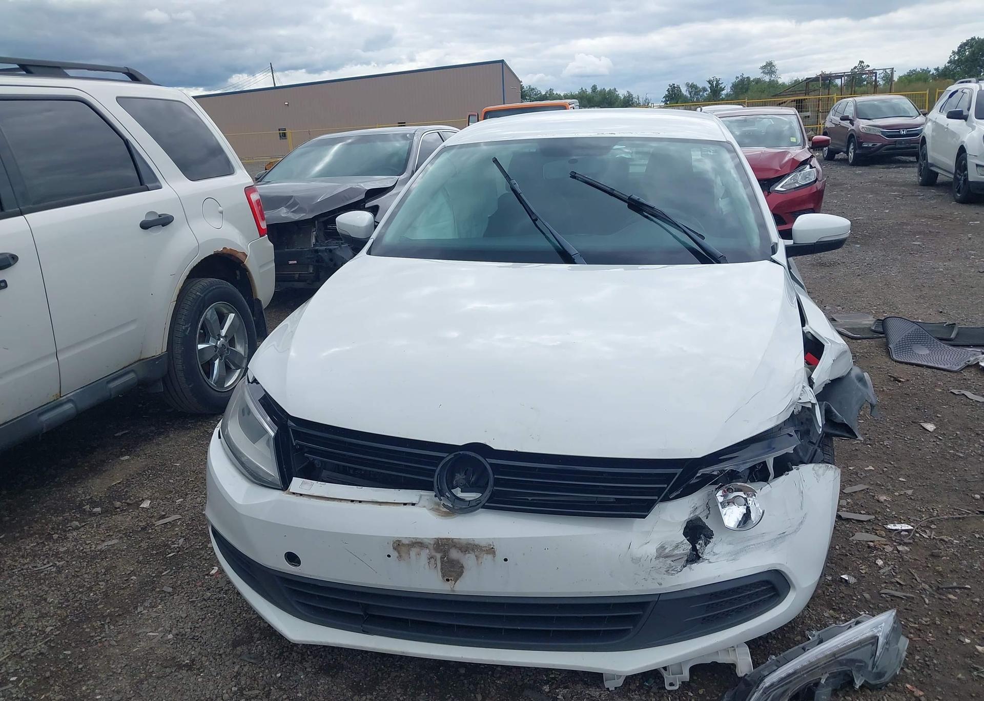 2014 VOLKSWAGEN JETTA 2.0L TRENDLINE+