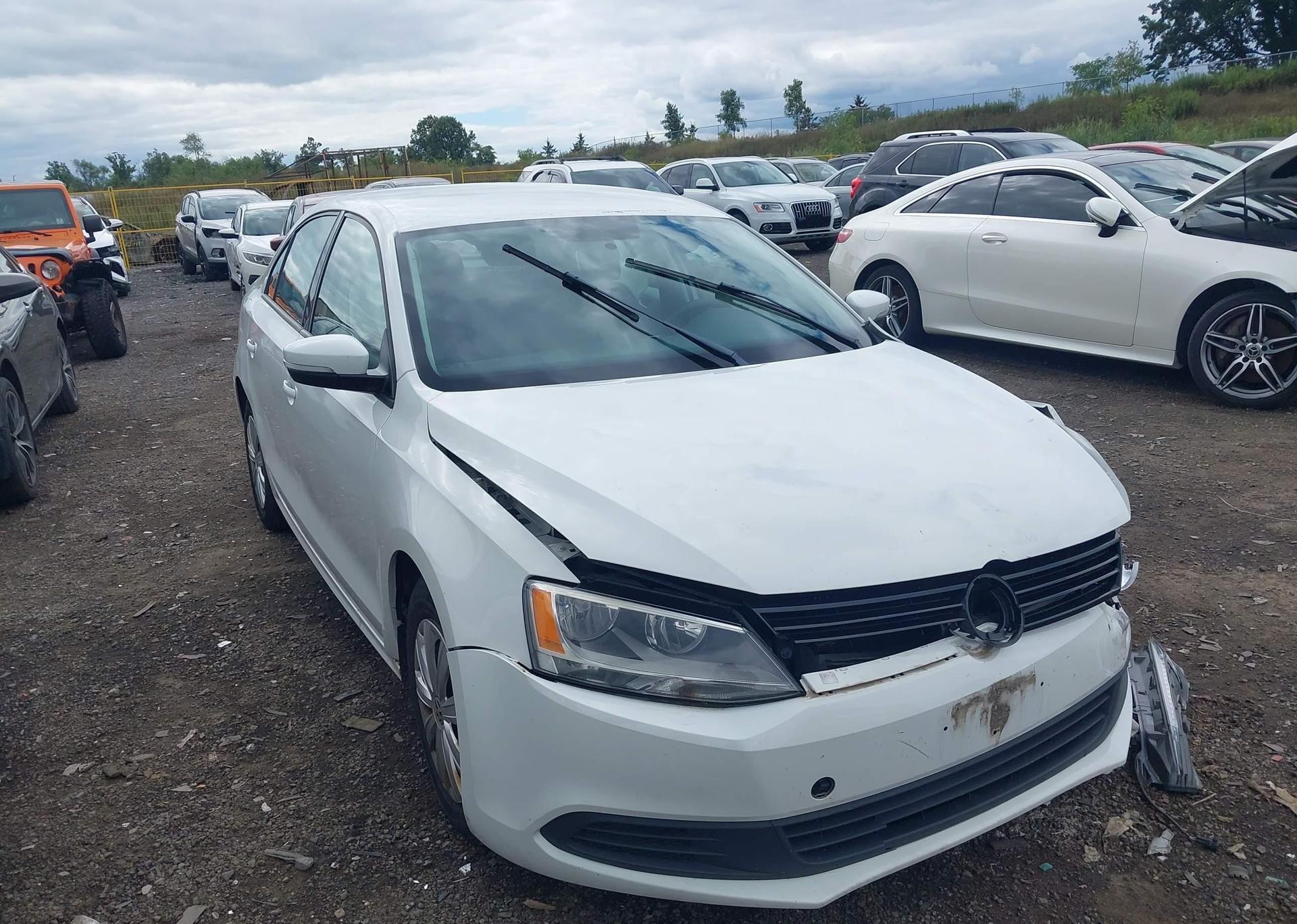 2014 VOLKSWAGEN JETTA 2.0L TRENDLINE+