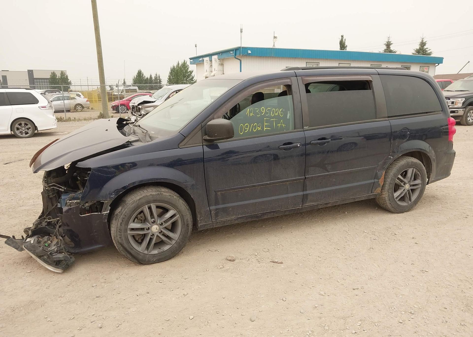 2013 DODGE GRAND CARAVAN SE
