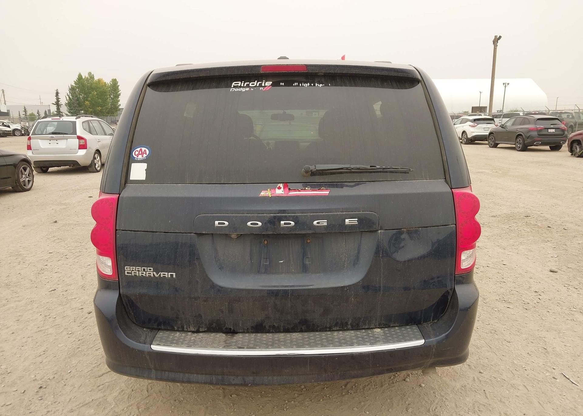 2013 DODGE GRAND CARAVAN SE
