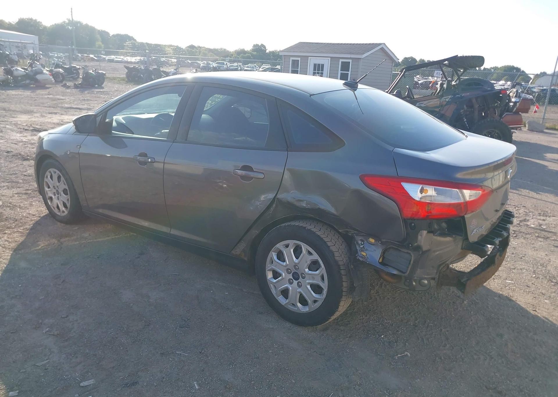 2014 FORD FOCUS SE