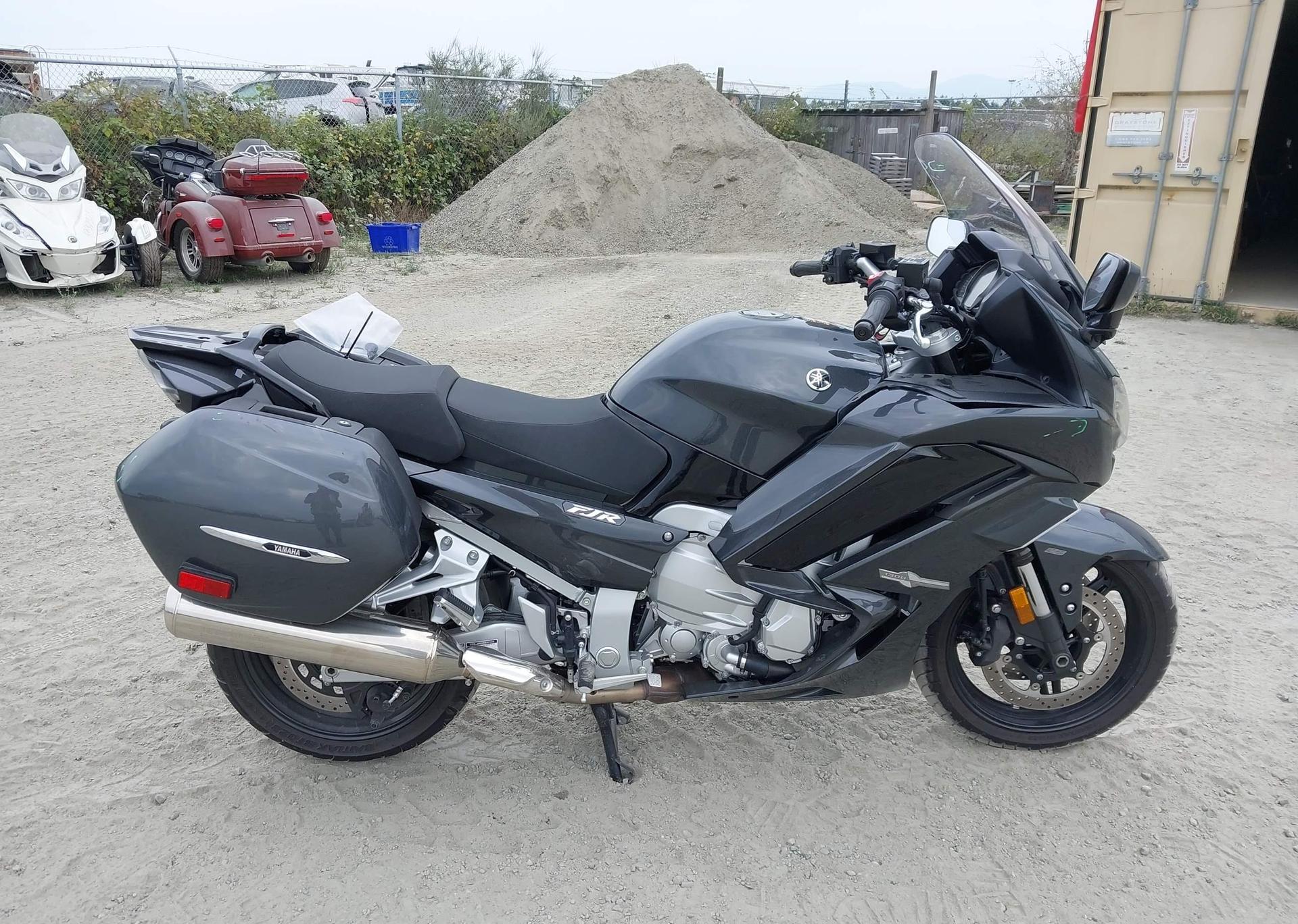 2021 YAMAHA FJR1300 AE