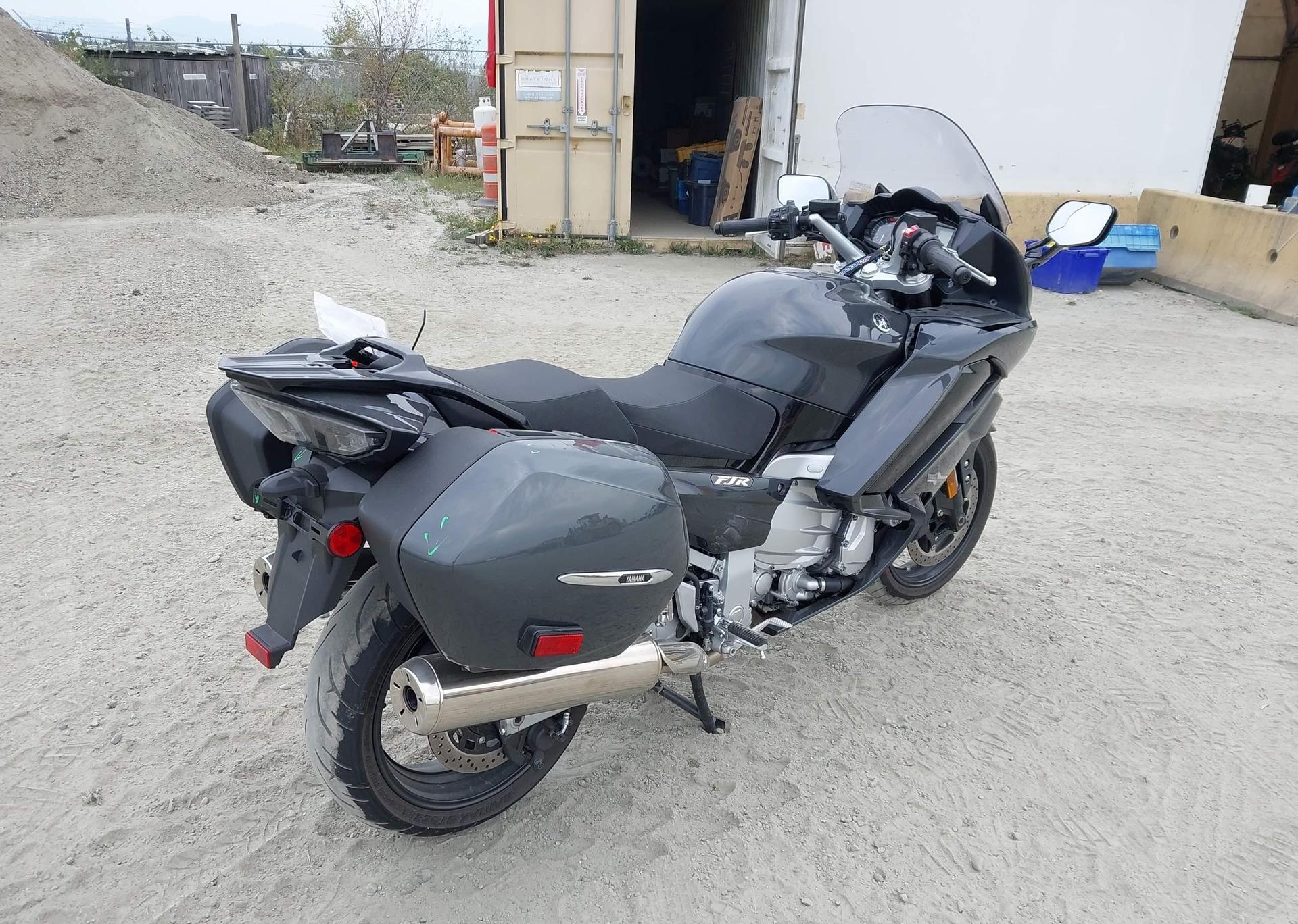 2021 YAMAHA FJR1300 AE