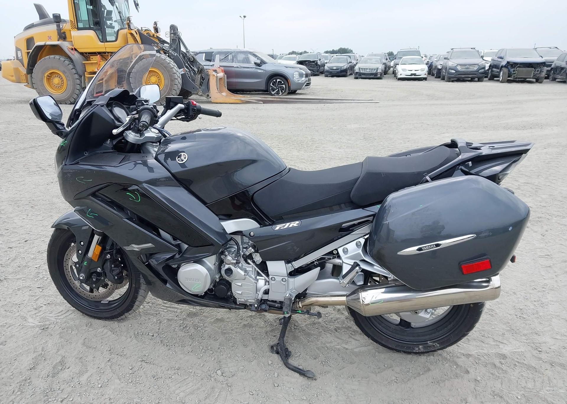 2021 YAMAHA FJR1300 AE