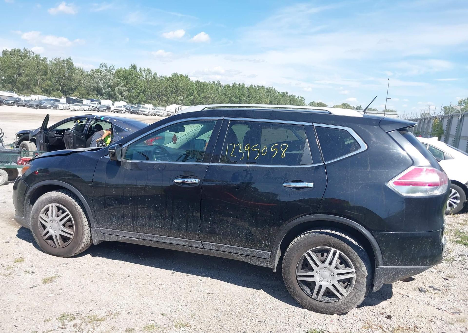 2014 NISSAN ROGUE S