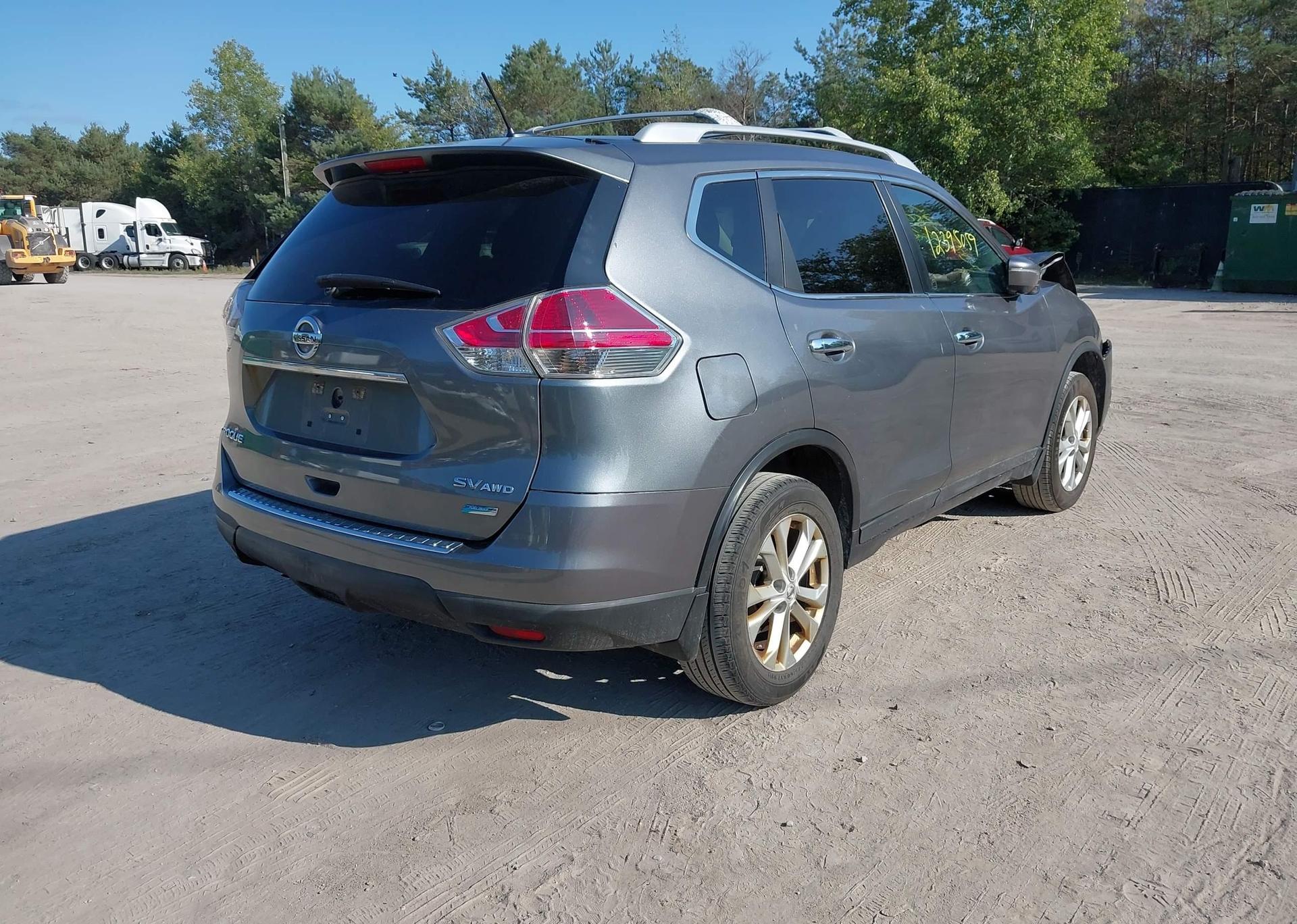 2015 NISSAN ROGUE S