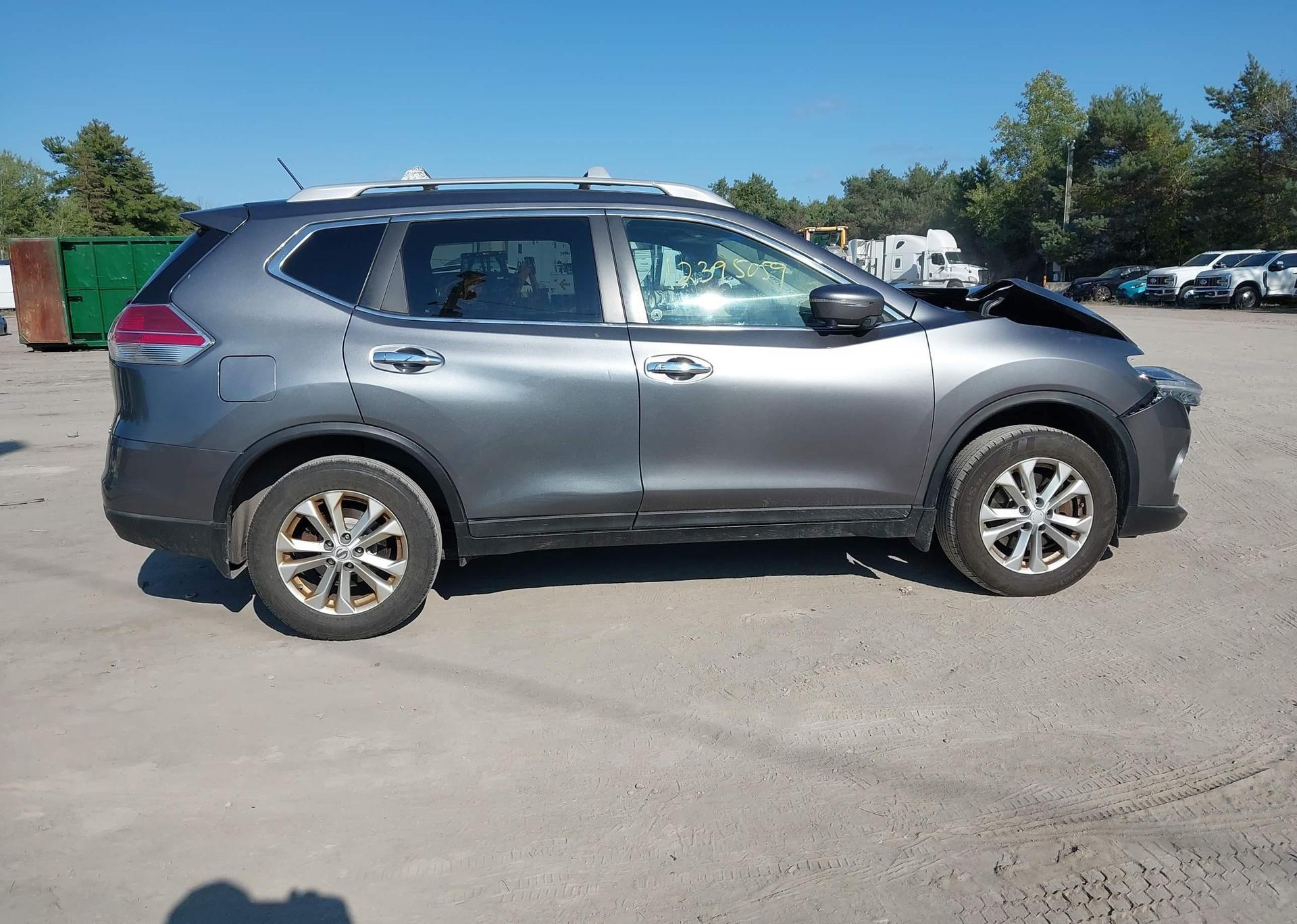2015 NISSAN ROGUE S