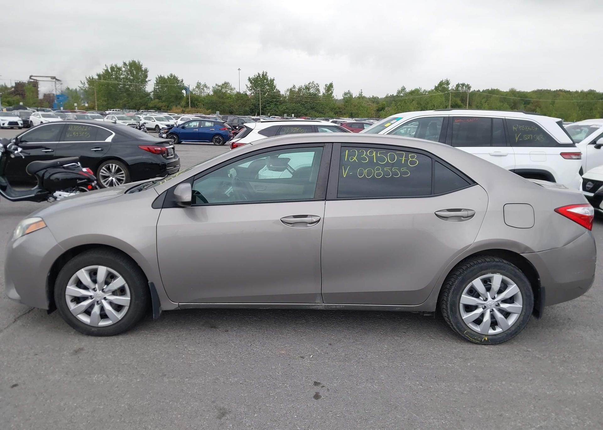 2014 TOYOTA COROLLA LE