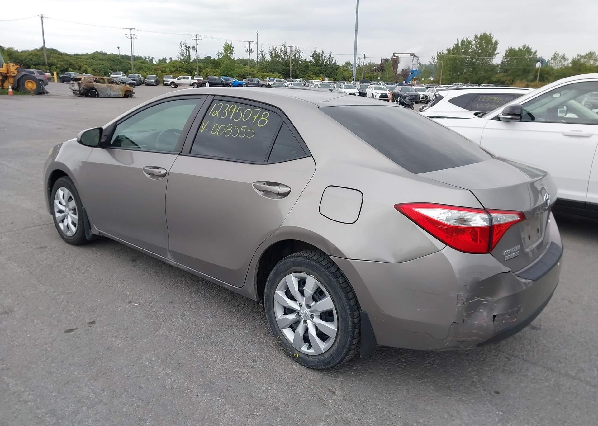 2014 TOYOTA COROLLA LE
