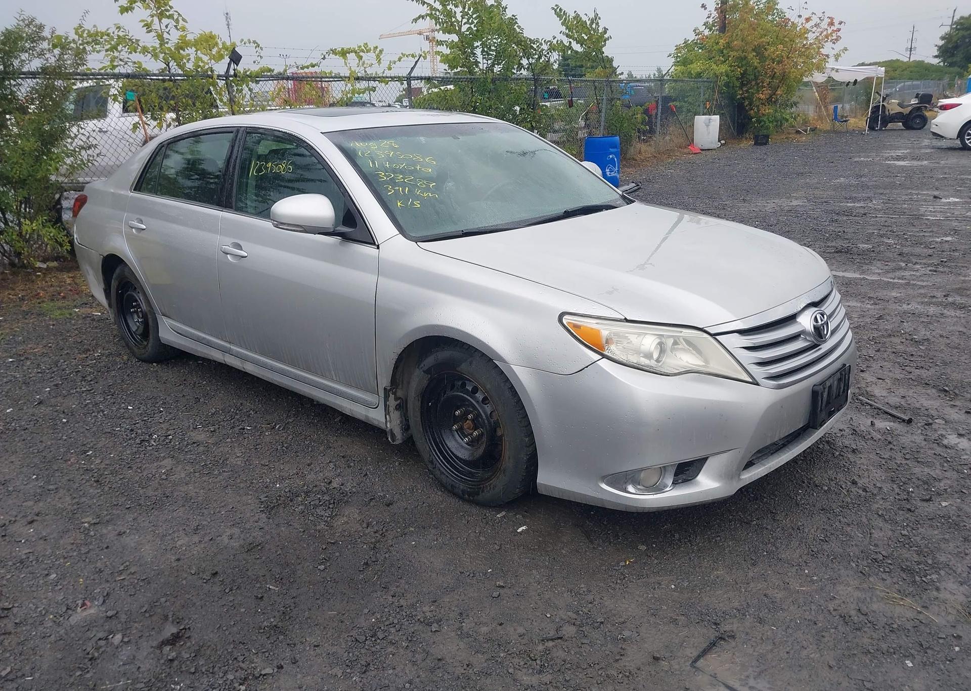 2011 TOYOTA AVALON XLS