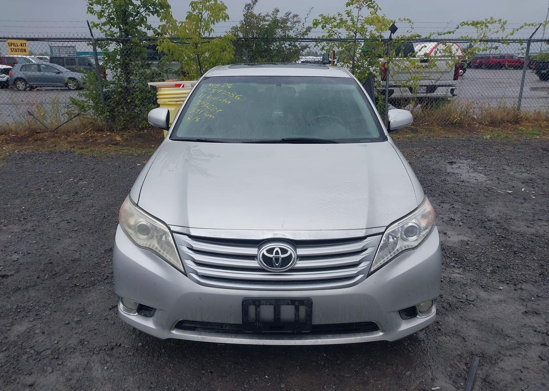 2011 TOYOTA AVALON XLS
