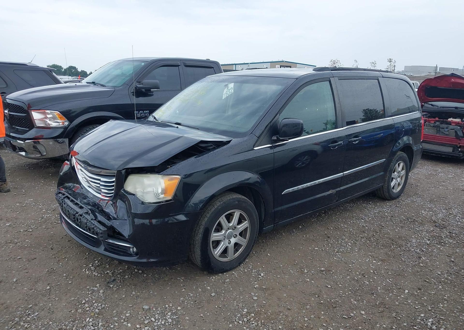 2012 CHRYSLER TOWN & COUNTRY TOURING