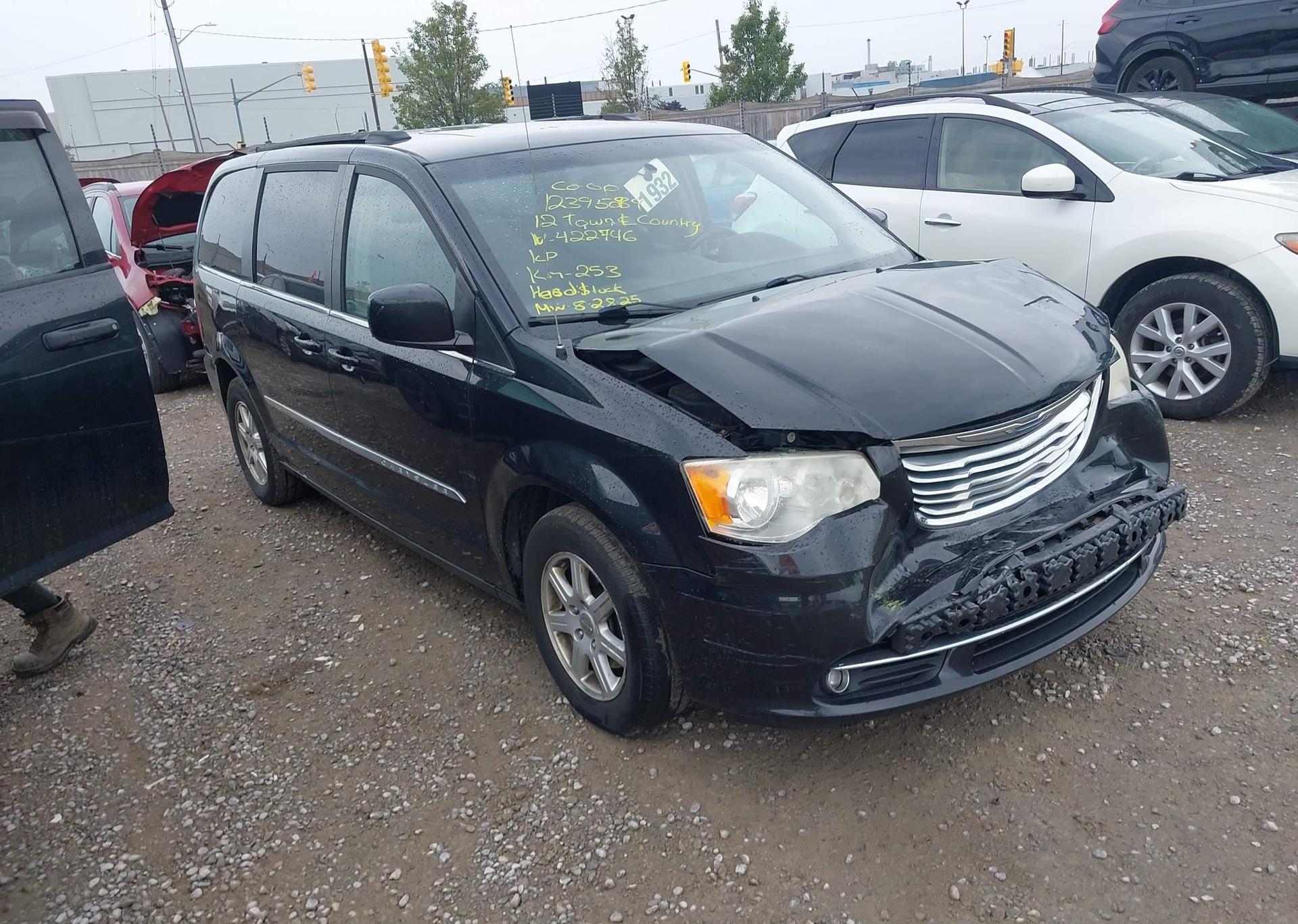 2012 CHRYSLER TOWN & COUNTRY TOURING