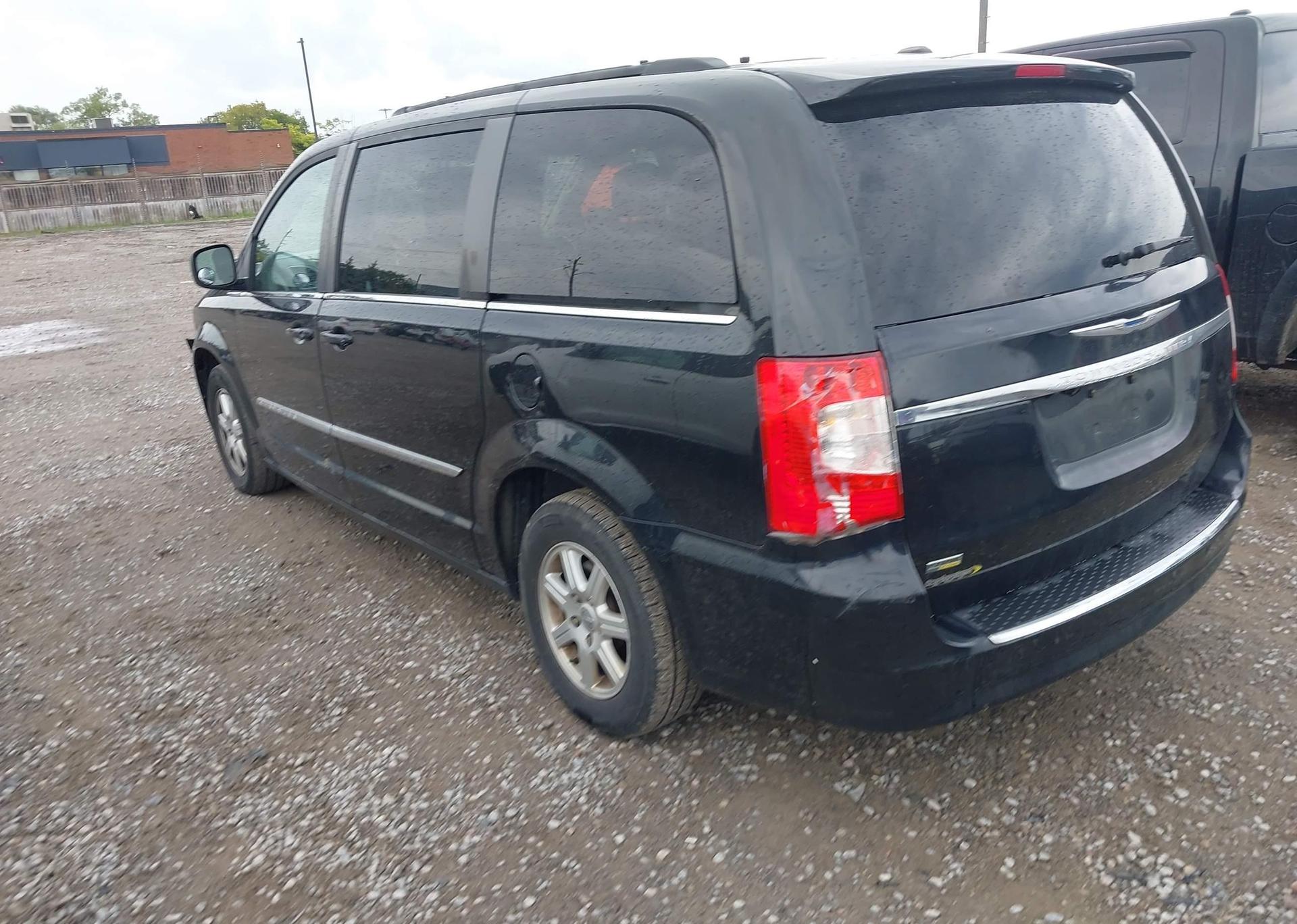 2012 CHRYSLER TOWN & COUNTRY TOURING