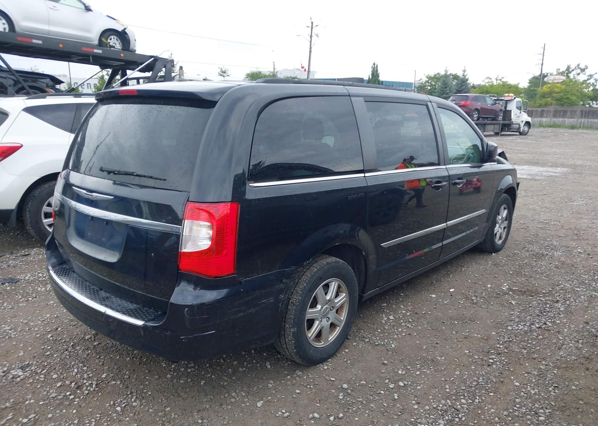 2012 CHRYSLER TOWN & COUNTRY TOURING