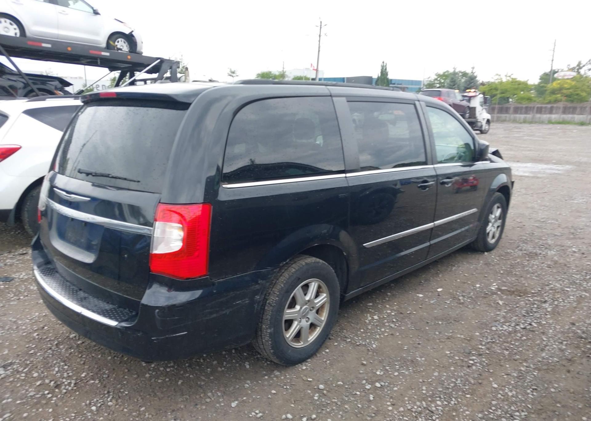 2012 CHRYSLER TOWN & COUNTRY TOURING