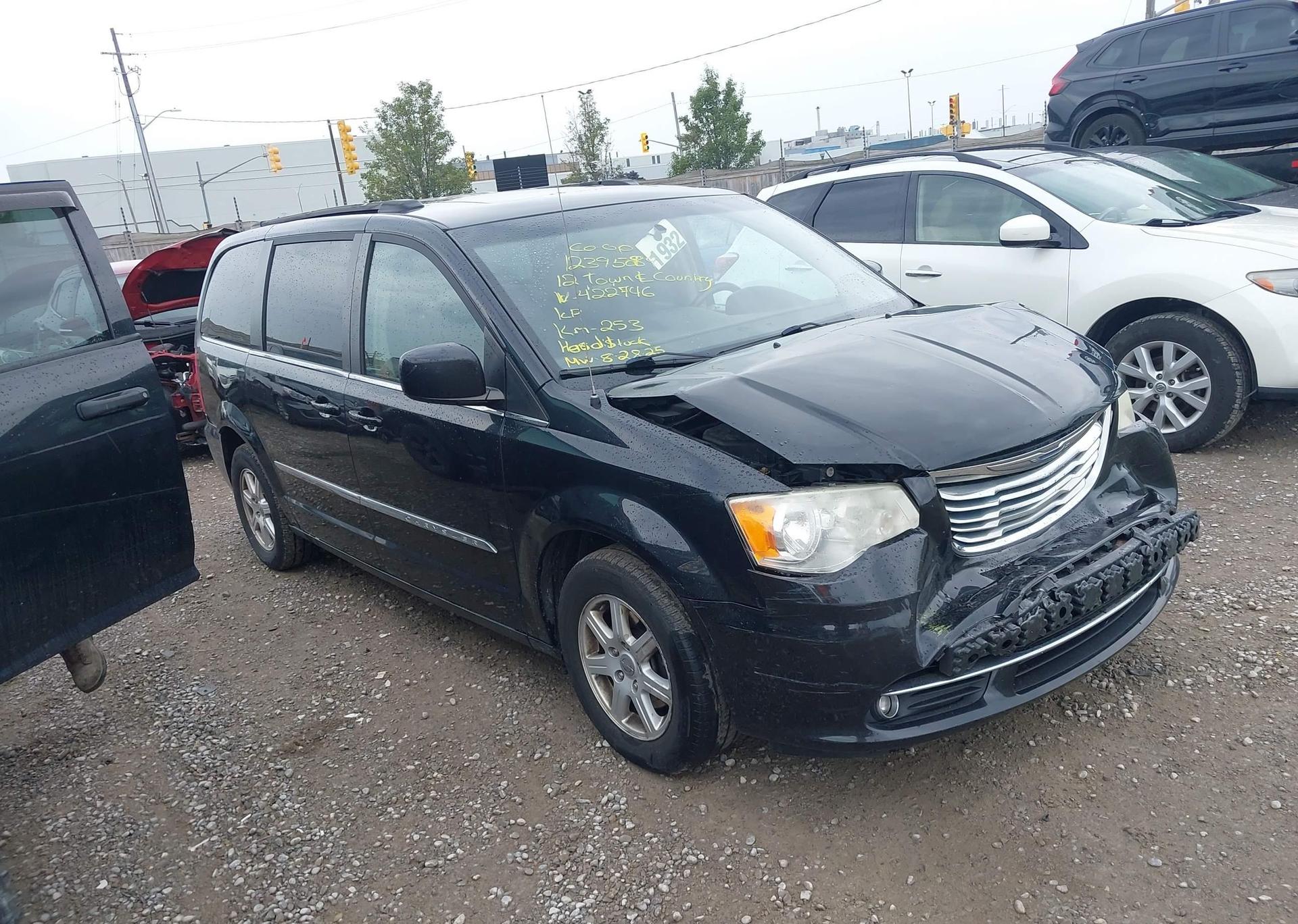 2012 CHRYSLER TOWN & COUNTRY TOURING