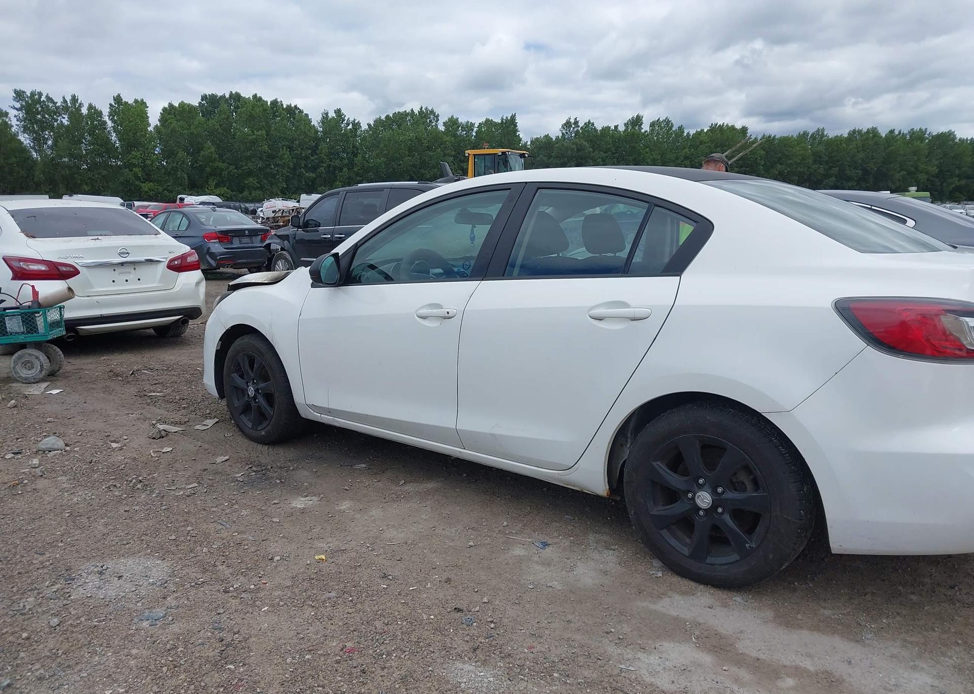 2012 MAZDA MAZDA3 GX