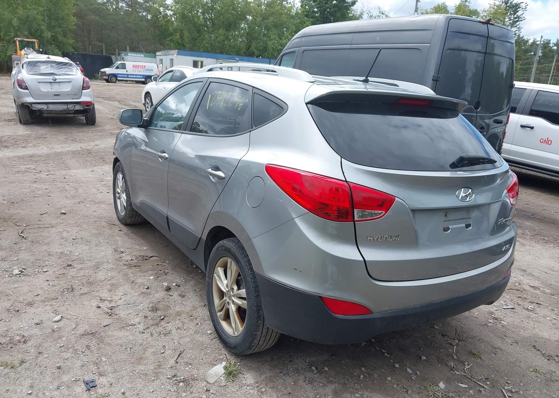 2012 HYUNDAI TUCSON GLS